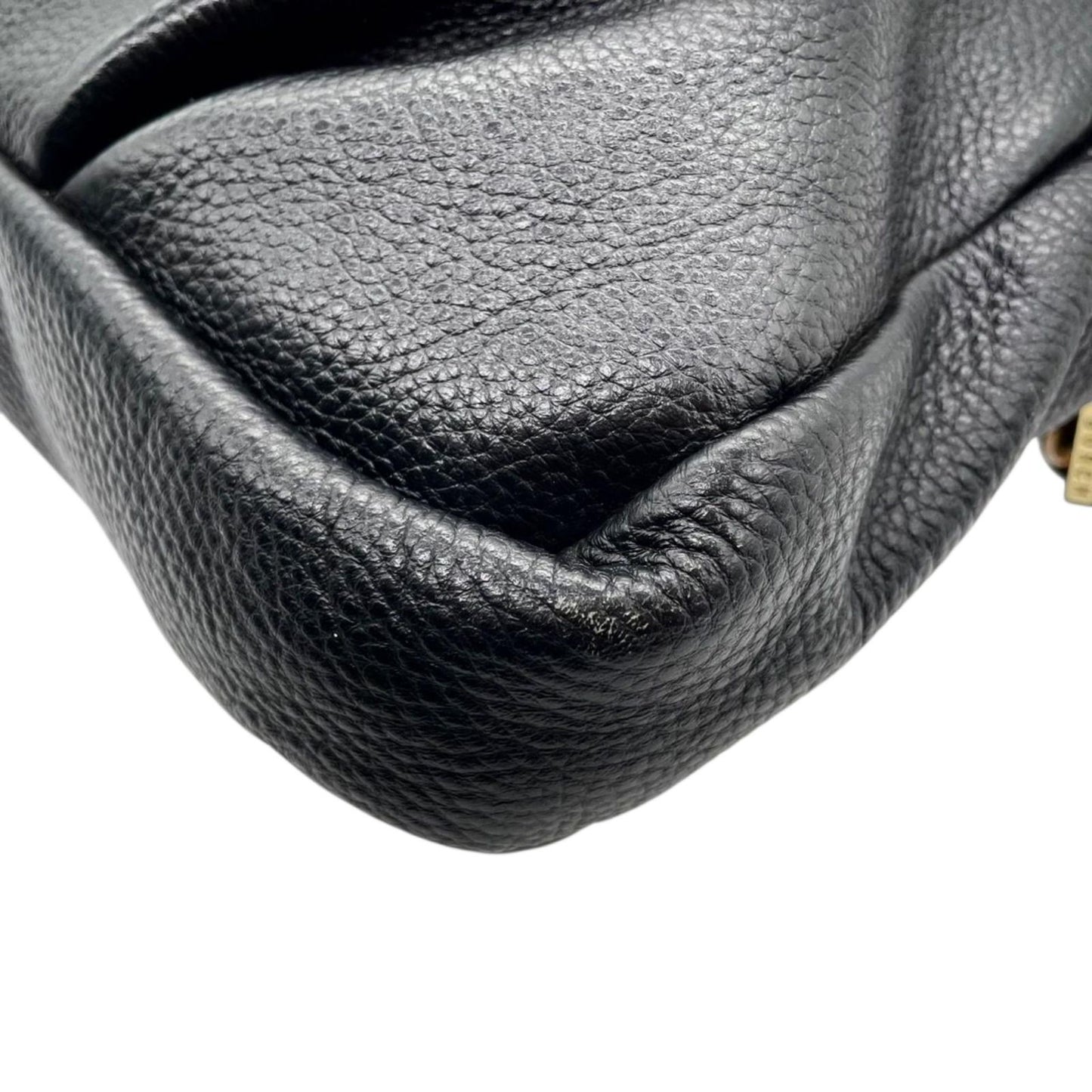 TORY BURCH トリーバーチ ショルダーバッグ ハンドバッグ 2WAY チェーンショルダー タッセル フリンジ デカロゴ レザー 本革 シボ革 ブラック 黒 ゴールド金具 レディース エレガント クラシック 大容量 クリーニング済み s39