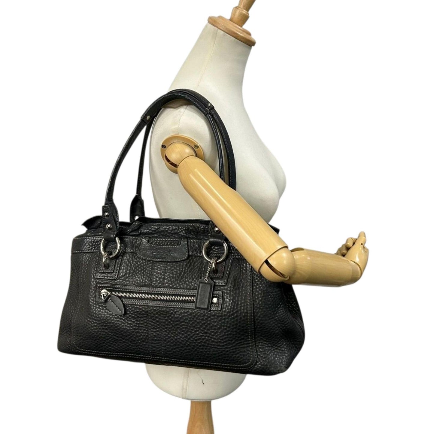 コーチ COACH ハンドバッグ トートバッグ 肩掛け ワンショルダー ペブルドレザー 本革 ブラック 黒 シルバー金具 大容量 A4収納可 ビジネス 通勤 通学 エレガント クラシック レディース 自立可 s50