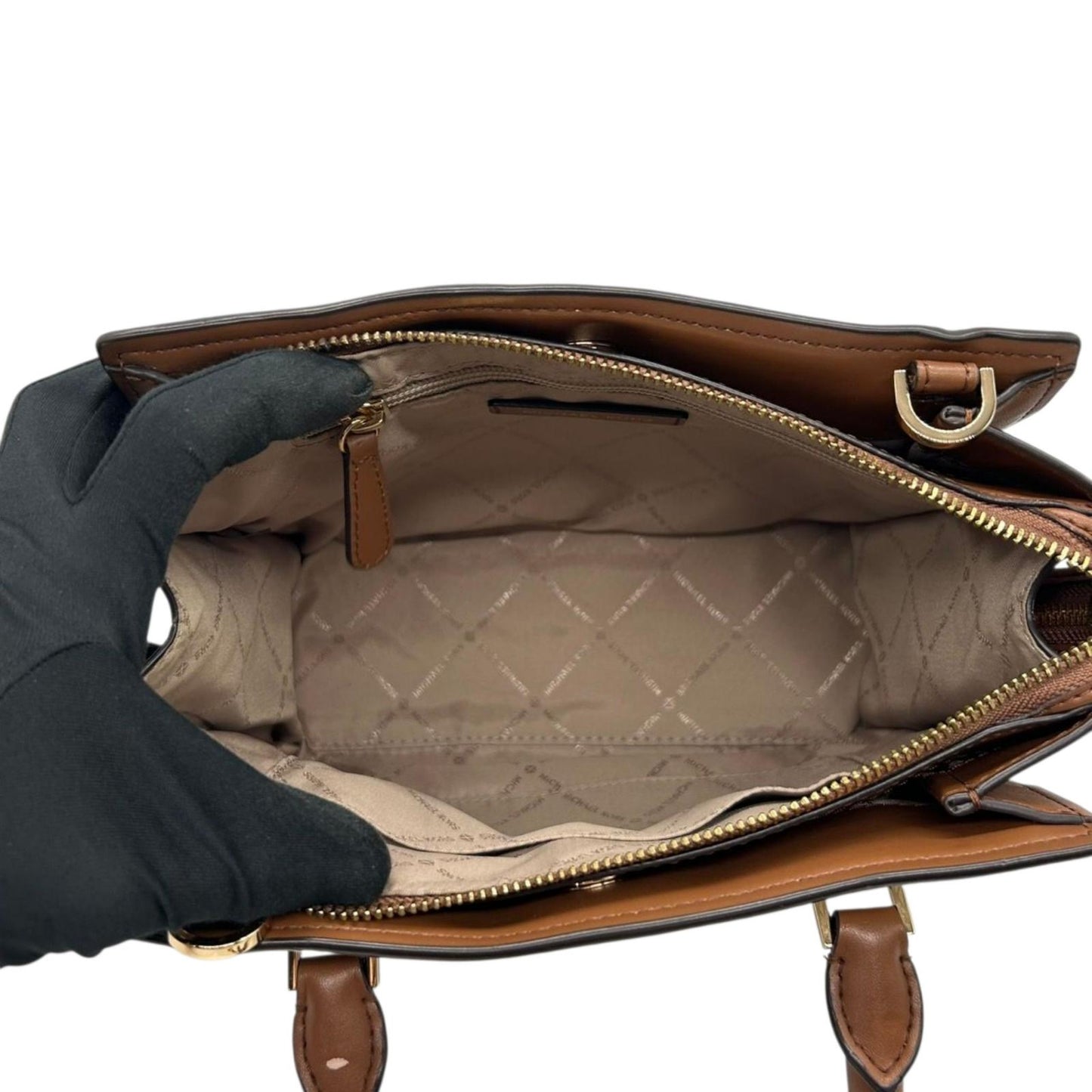 【美品】MICHAEL KORS マイケルコース 2WAY ハンドバッグ ショルダーバッグ シグネチャー MKロゴチャーム PVC レザー ブラウン ベージュ ゴールド金具 エレガント レディース 通勤 通学 クリーニング済み 自立可 s71