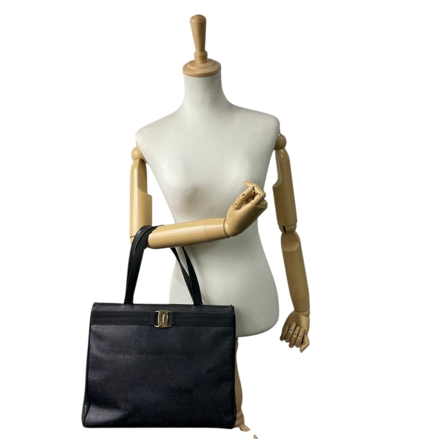 Salvatore Ferragamo フェラガモ ヴァラリボン ハンドバッグ トートバッグ BK-21 2530 レザー キャンバス ブラック 黒 ゴールド金具 A4収納可 レディース エレガント クラシック イタリア製 クリーニング済み C4