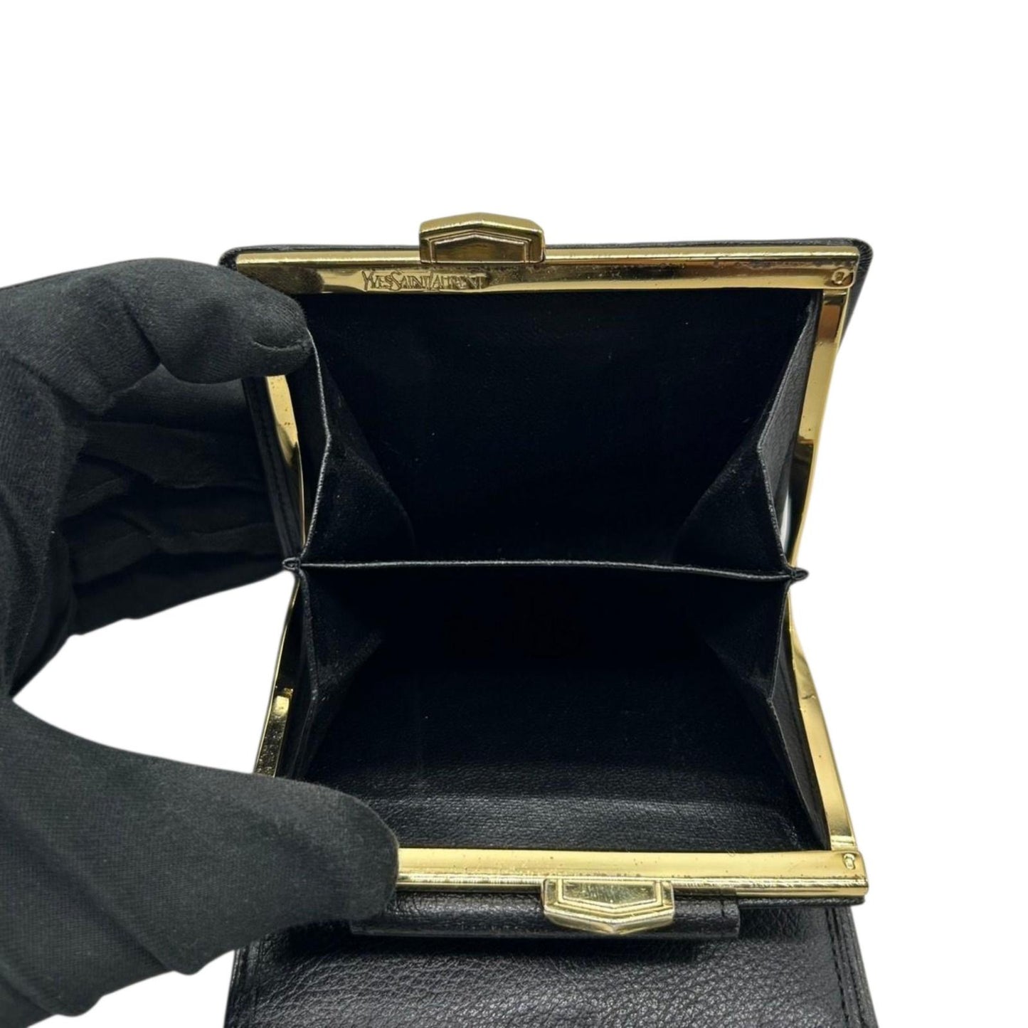 イヴ・サンローラン Yves Saint Laurent 財布 二つ折り YSLロゴ Vステッチ コンパクトウォレット 本革 レザー ブラック 黒 クラシック ヴィンテージ メンズ レディース ユニセックス クリーニング済み w5