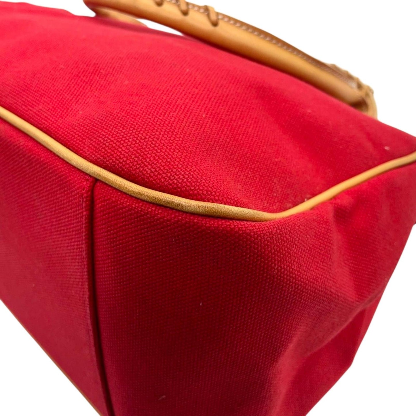 バーバリーブルーレーベル トートバッグ ハンドバッグ 舟形 A4 PC収納可 キャンバス レザー コンビ ホースロゴ 刺繍 太番手ステッチ 赤 レッド レディース 大容量 通勤 通学 カジュアル おしゃれ クリーニング済み s95