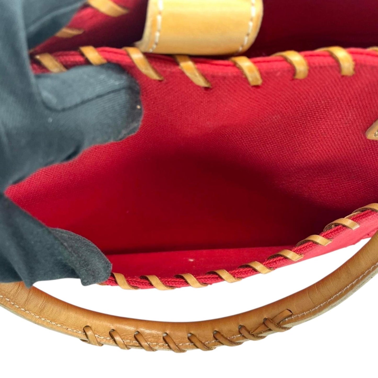 バーバリーブルーレーベル トートバッグ ハンドバッグ 舟形 A4 PC収納可 キャンバス レザー コンビ ホースロゴ 刺繍 太番手ステッチ 赤 レッド レディース 大容量 通勤 通学 カジュアル おしゃれ クリーニング済み s95