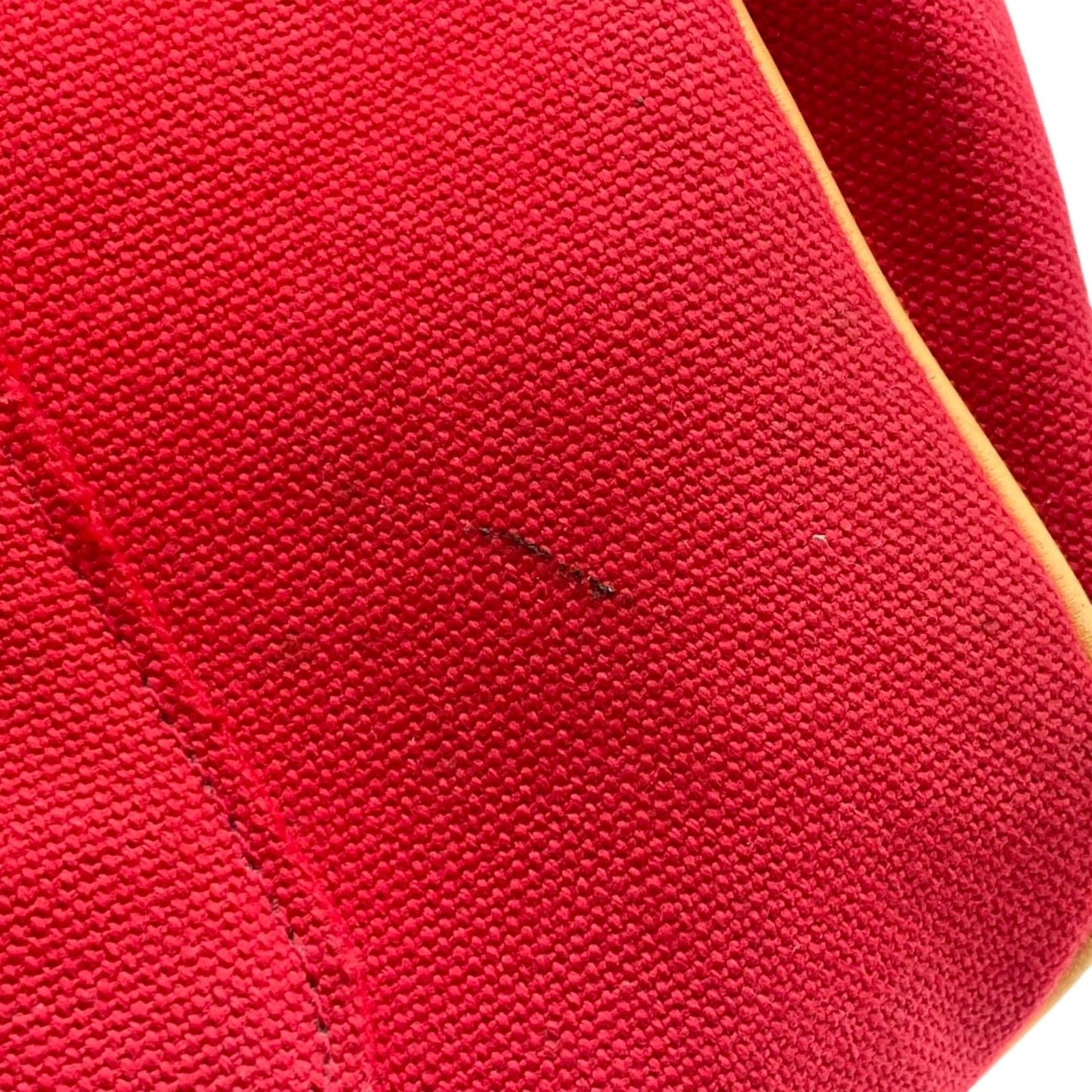 バーバリーブルーレーベル トートバッグ ハンドバッグ 舟形 A4 PC収納可 キャンバス レザー コンビ ホースロゴ 刺繍 太番手ステッチ 赤 レッド レディース 大容量 通勤 通学 カジュアル おしゃれ クリーニング済み s95