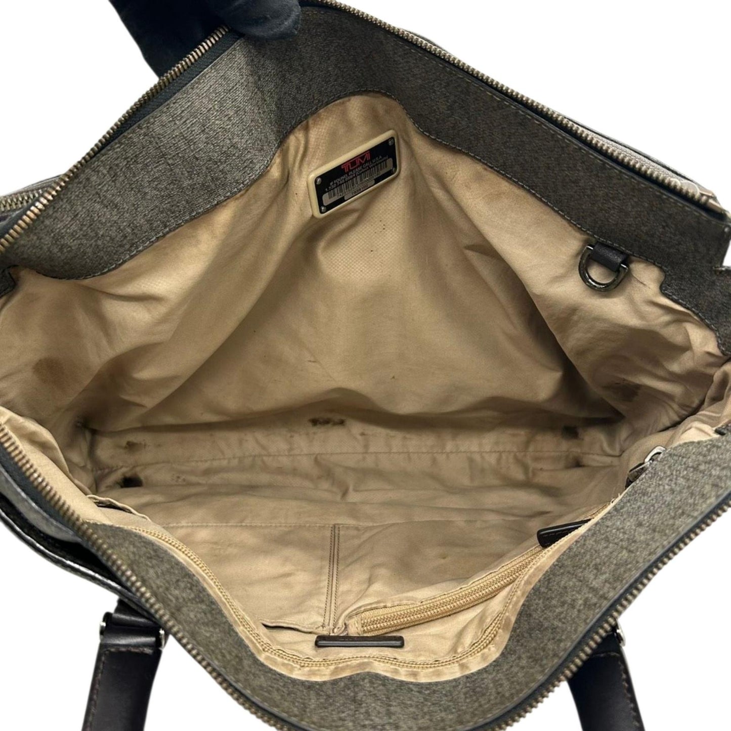 TUMI トゥミ ビジネスバッグ トートバッグ ブリーフケース ショルダーバッグ 2WAY 肩掛け 斜め掛け可 A4収納可 PC収納 大容量 PVC レザー 本革 メンズ 通勤 通学 書類カバン エレガント スタイリッシュ 自立可 X3