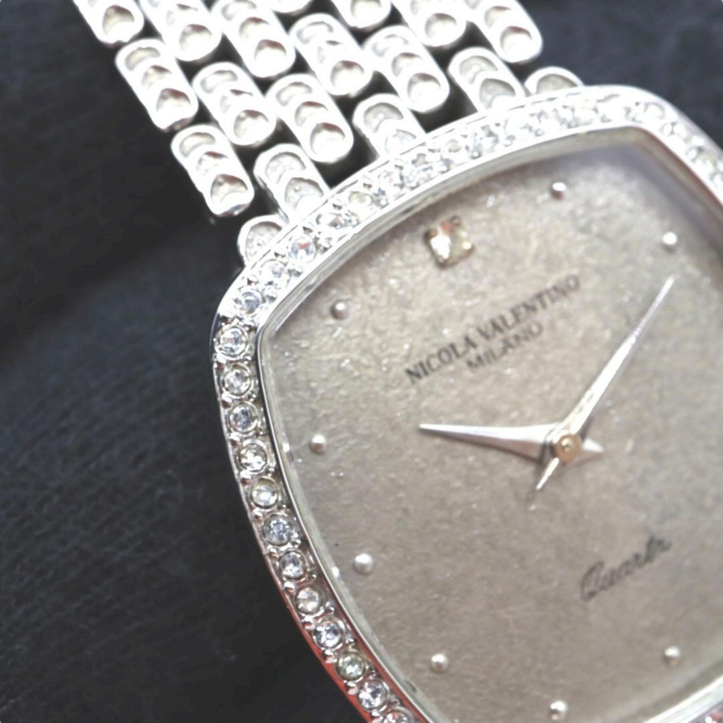 美品 ニコラバレンティノ NICOLA VALENTINO 腕時計 NVG-380S-6 レディース クォーツ グレー文字盤 スクエア レクタンギュラー ドレスウォッチ クラシック アナログ ステンレス シルバー 電池交換済 G10