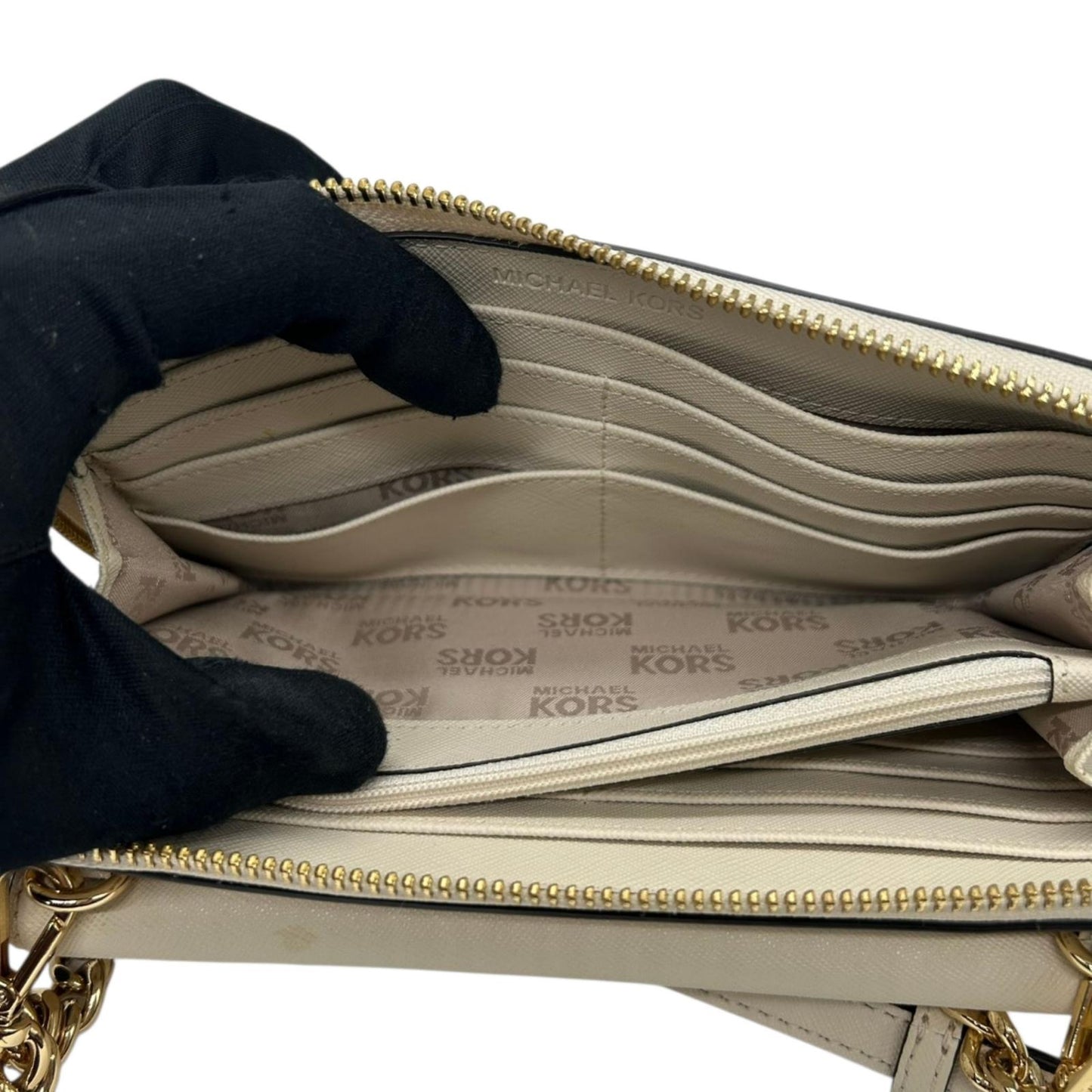 美品 マイケルコース MICHAEL KORS ウォレットバッグ チェーンウォレット お財布ショルダー 長財布 斜め掛け可 白 ホワイト アイボリー バニラ PVC ゴールド金具 クラッチ 2way 多機能 スマホ収納可 レディース お出かけ s93