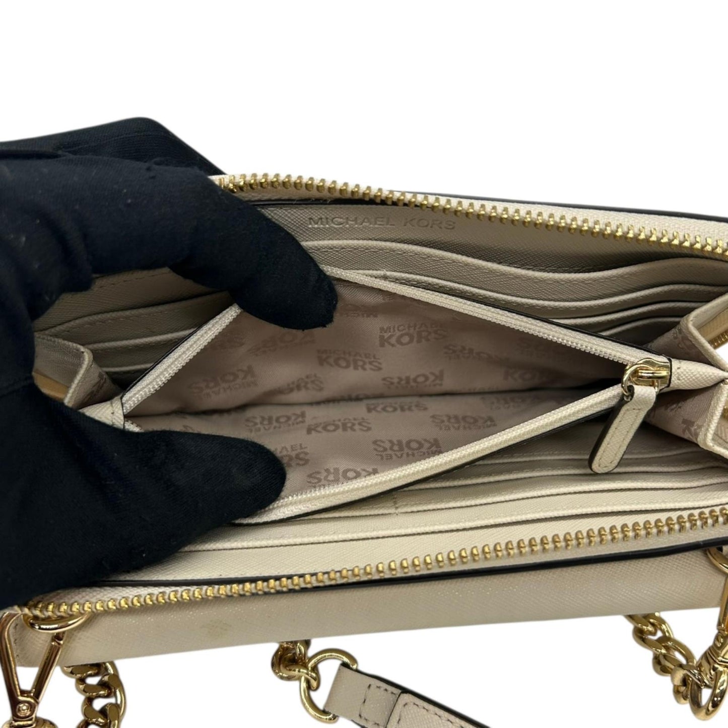 美品 マイケルコース MICHAEL KORS ウォレットバッグ チェーンウォレット お財布ショルダー 長財布 斜め掛け可 白 ホワイト アイボリー バニラ PVC ゴールド金具 クラッチ 2way 多機能 スマホ収納可 レディース お出かけ s93