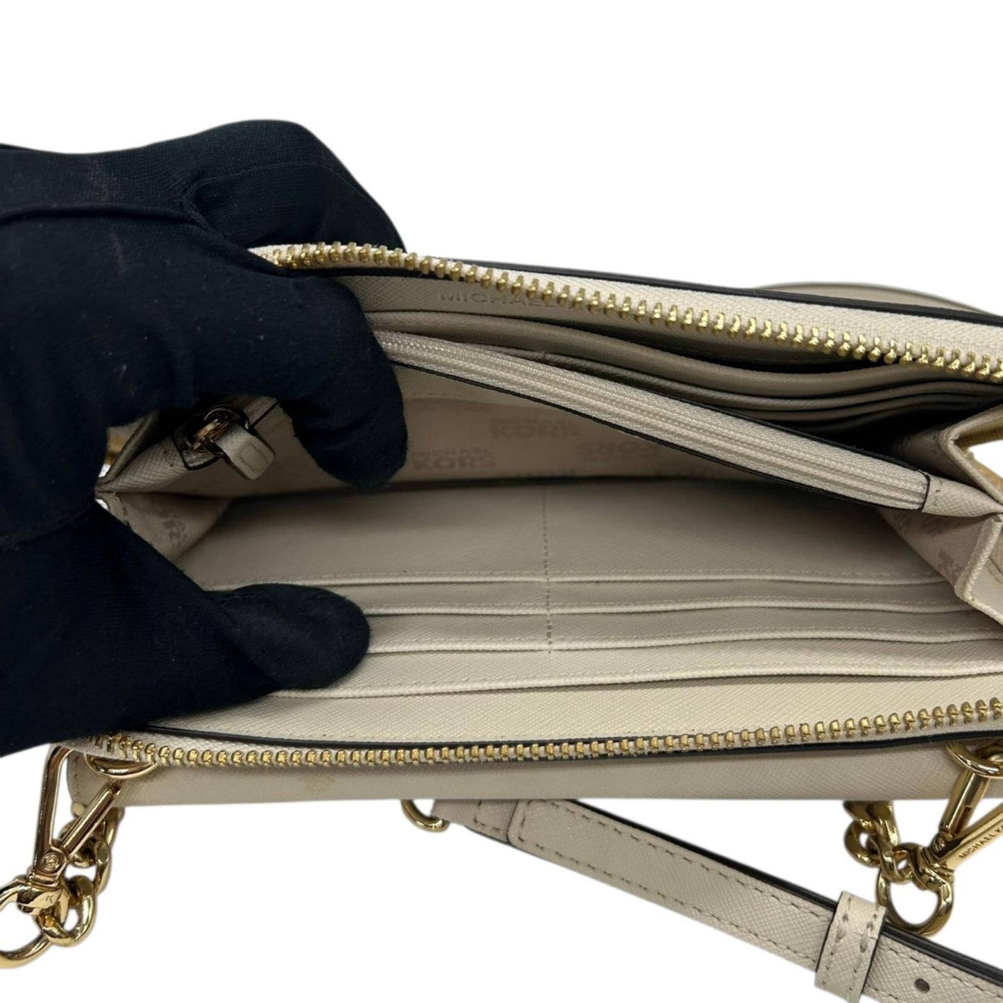 美品 マイケルコース MICHAEL KORS ウォレットバッグ チェーンウォレット お財布ショルダー 長財布 斜め掛け可 白 ホワイト アイボリー バニラ PVC ゴールド金具 クラッチ 2way 多機能 スマホ収納可 レディース お出かけ s93