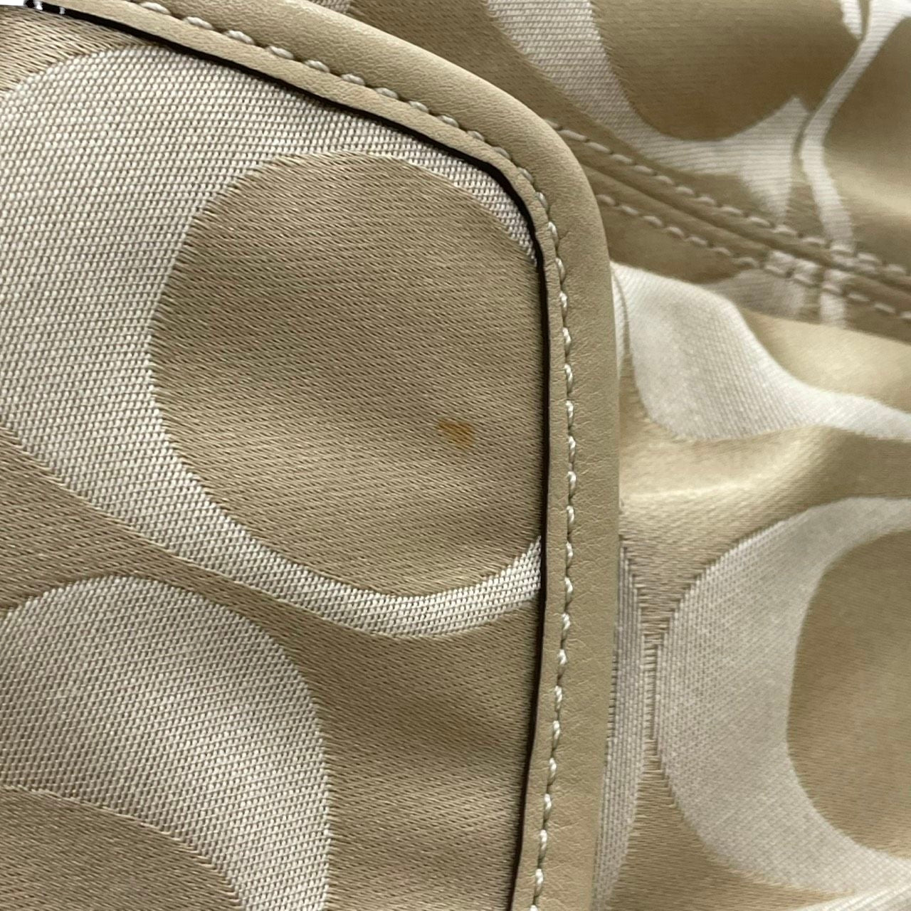 【美品】コーチ COACH ギャラリー トートバッグ ショルダーバッグ シグネチャー 2WAY ワンショルダー 斜め掛け可 自立可 キャンバス レザー ベージュ A4収納可 大容量 レディース エレガント 13140 s85