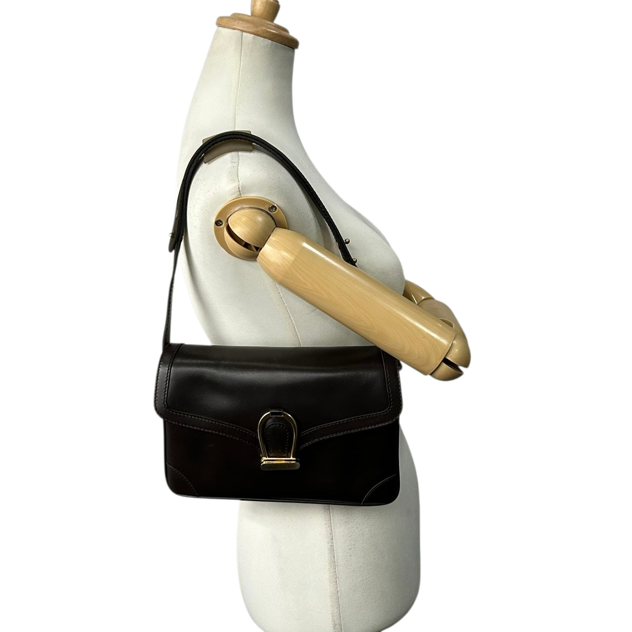 ロウナーロンドン LAUNER LONDON ハンドバッグ ワンショルダーバッグ ショルダーバッグ 2way レザー 本革 ブラウン 茶色 王室御用達 レディース 斜め掛け可 自立可 エレガント クラシック ビンテージ 上品 高級感 冠婚葬祭 s78