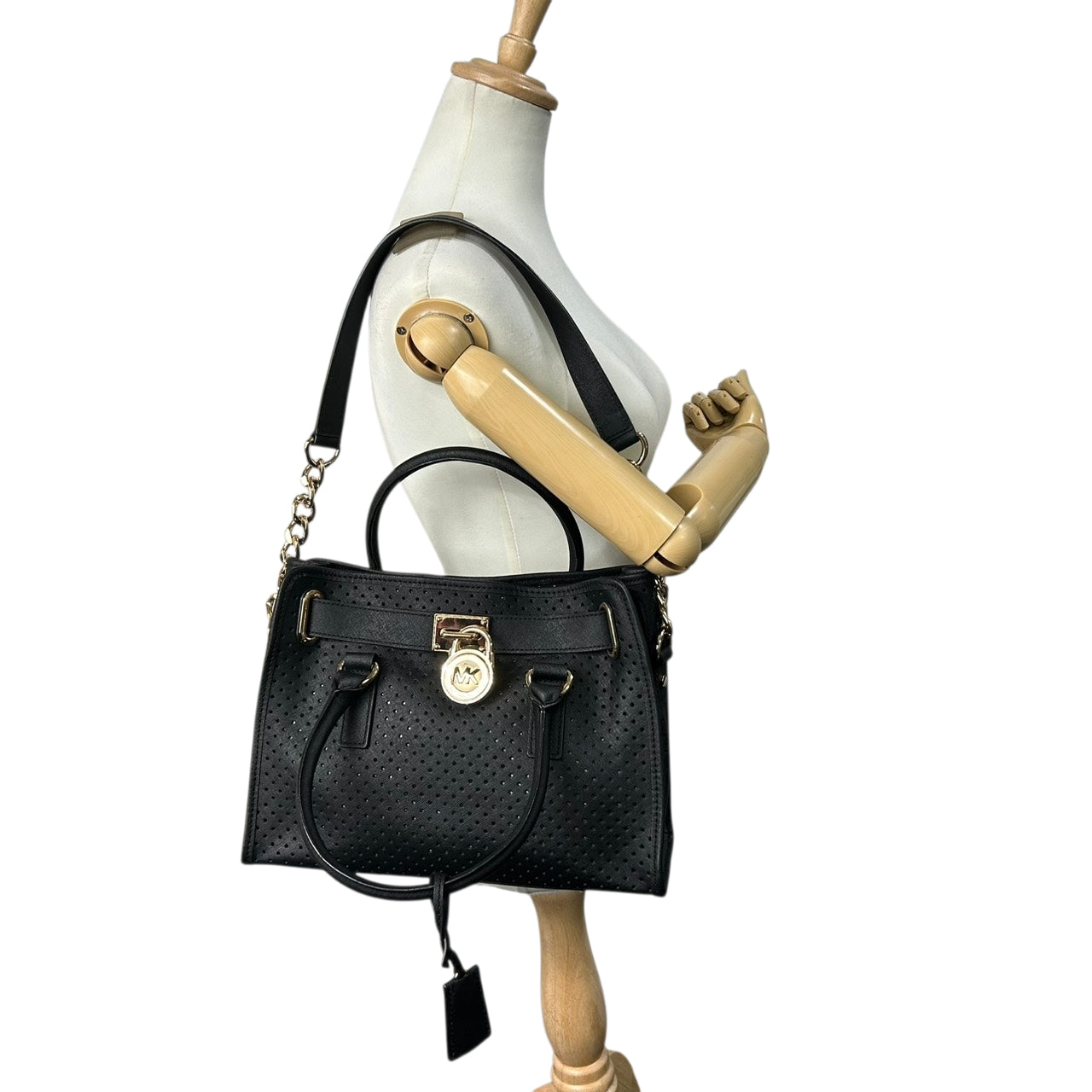 美品 マイケルコース MICHAEL KORS ハミルトン Hamilton トートバッグ ハンドバッグ チェーンショルダー パンチング 黒 ブラック ゴールド金具 パドロック ポーチ付 自立可 肩掛け ワンショルダー サッチェル レディース s93