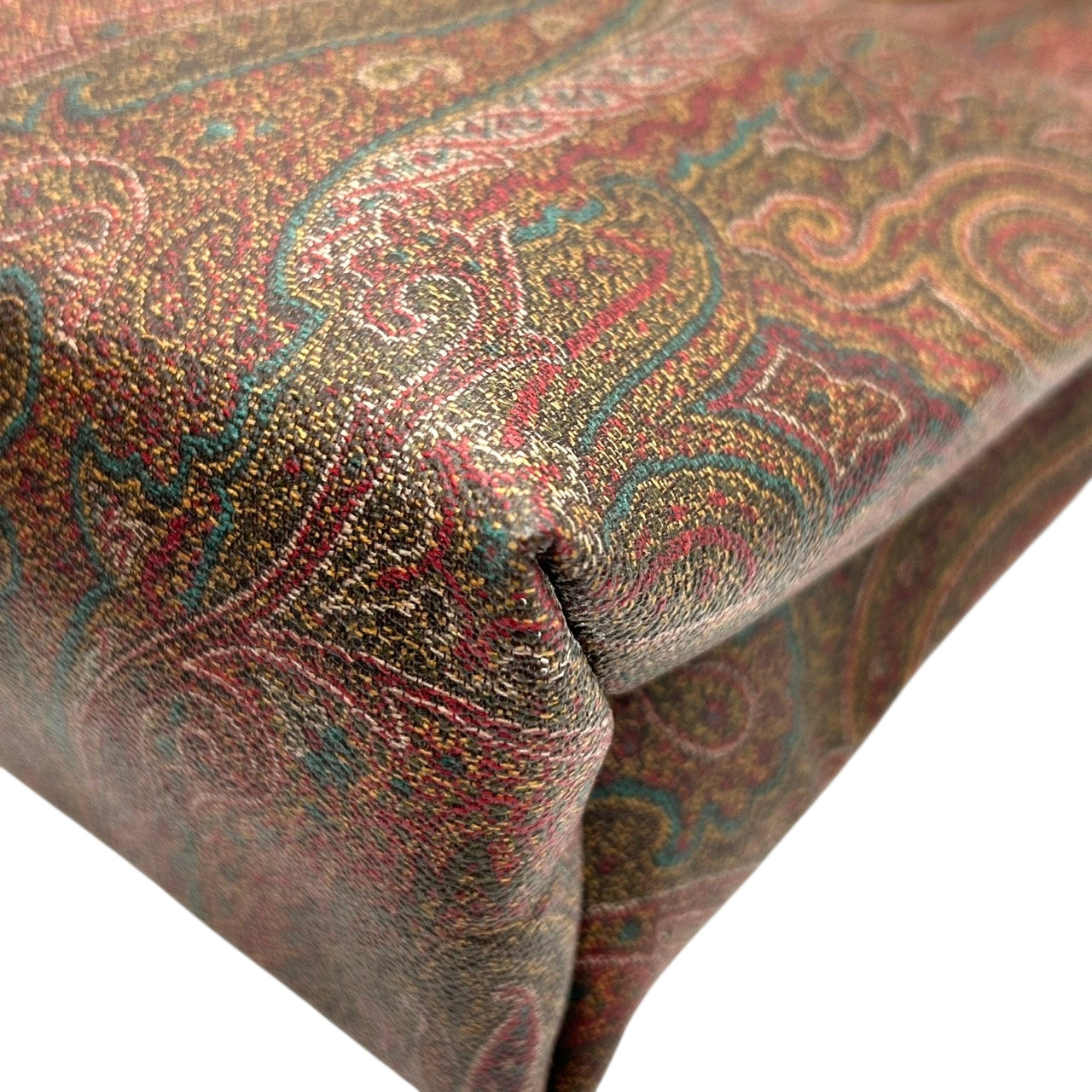 【美品】エトロ ETRO トートバッグ ハンドバッグ ペイズリー 総柄 PVC レザー 本革 ブラウン マルチカラー ゴールド金具 ペガサスチャーム ロゴ イタリア製 レディース 女性用 ビンテージ クラシック エレガント 上品 軽量 マチあり s94