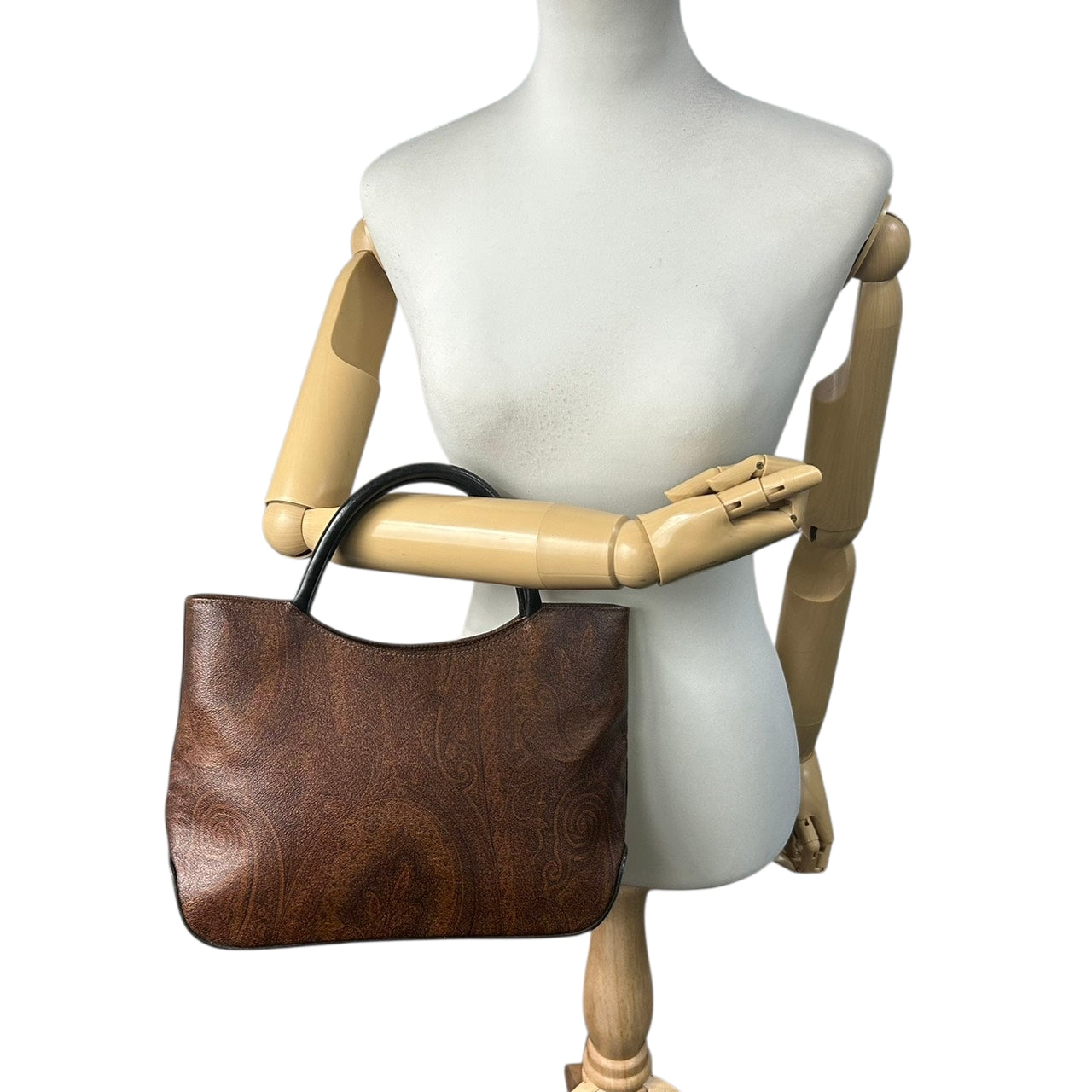 【美品】エトロ ETRO ハンドバッグ トートバッグ ミニトート ペイズリー 総柄 PVC レザー 本革 ブラウン 茶色 ブラック 黒 イタリア製 レディース 女性用 ビンテージ クラシック エレガント 上品 自立可 軽量 マチあり 手提げ 鞄 カバン s94