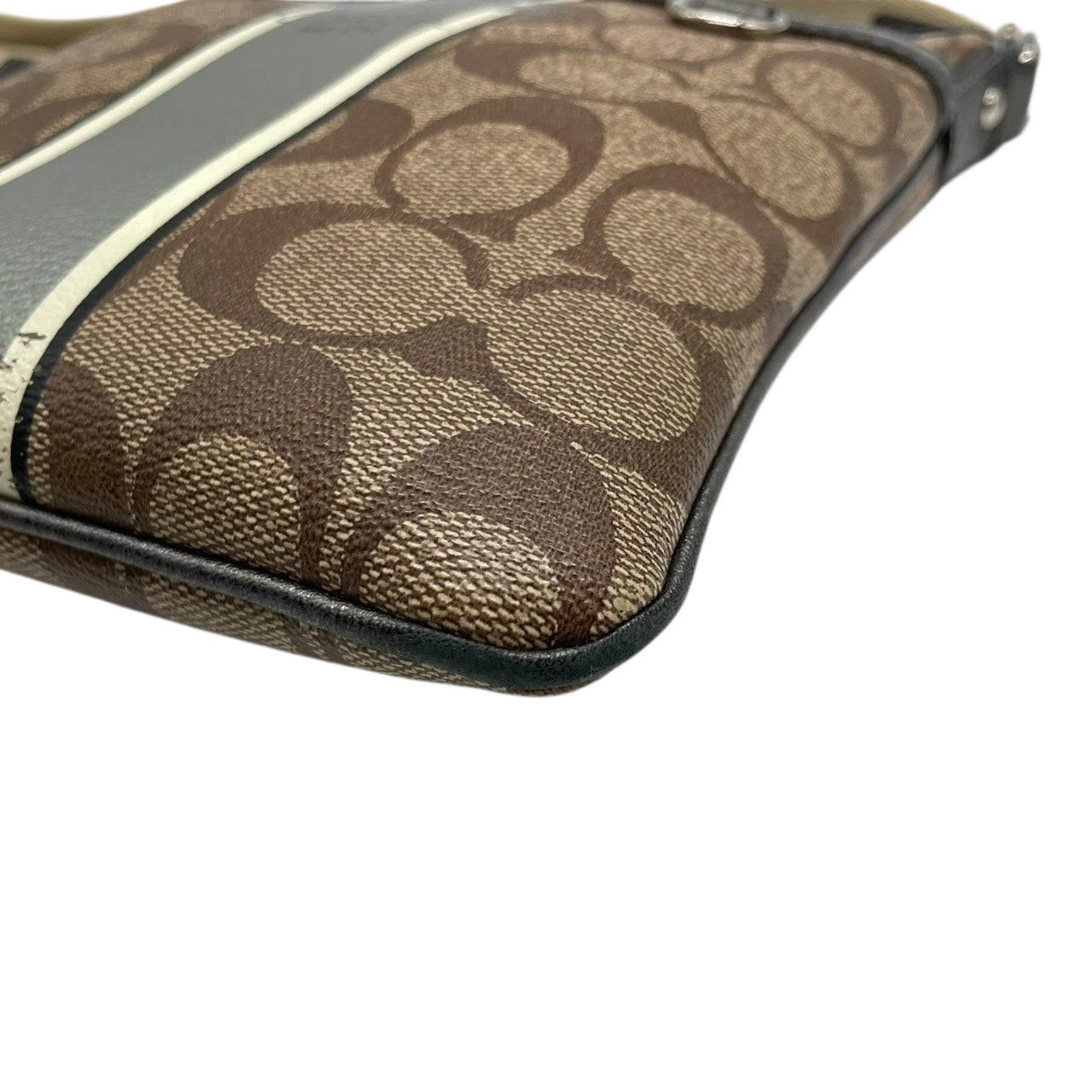 【良品】コーチ COACH ヘリテージ ストライプ シグネチャー ショルダーバッグ ポシェット 斜め掛け クロスボディ PVC レザー ブラウン グレー 馬車ロゴ 41664 G0873 レディース カジュアル お出かけ 鞄 カバン s97