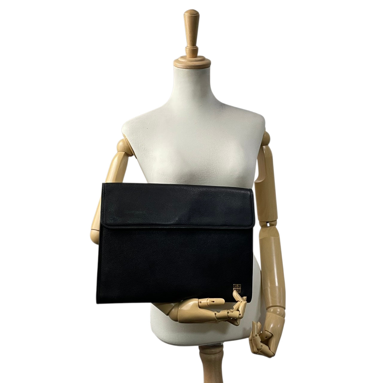 美品 ジバンシィ GIVENCHY 4Gロゴ ゴ ールド金具 レザー クラッチバッグセカ ンドバッグブラック 黒 A4サイズ収納可 能 ヴィンテージ ビンテージクラシック エレガント 高級感フォーマル ビジネス 通勤 通学 メンズレディース |S69