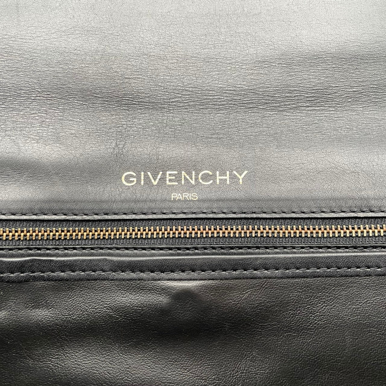 美品 ジバンシィ GIVENCHY 4Gロゴ ゴ ールド金具 レザー クラッチバッグセカ ンドバッグブラック 黒 A4サイズ収納可 能 ヴィンテージ ビンテージクラシック エレガント 高級感フォーマル ビジネス 通勤 通学 メンズレディース |S69