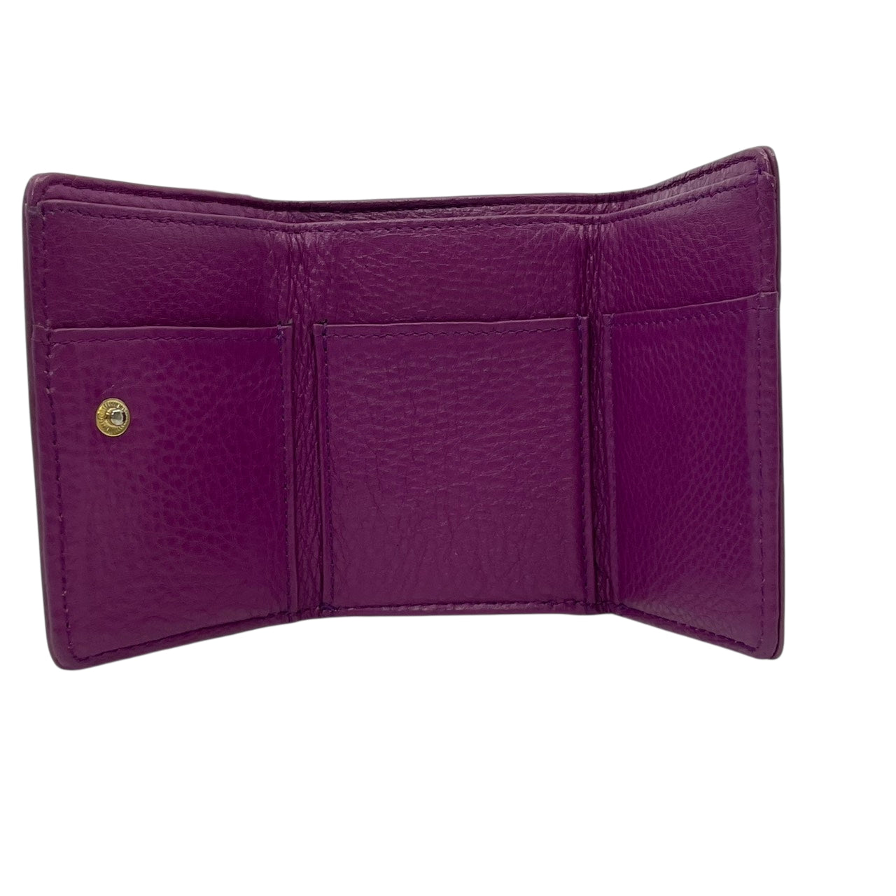 美品 マークバイマークジェイコブス MARC BY MARC JACOBS 三つ折り財布 レザー 本革 パープル コンパクトウォレット 札入れ 小銭入れ カード収納 ゴールド金具 ロゴプレート 型押し 上品 クラシック レディース 日常使い 収納力 M2