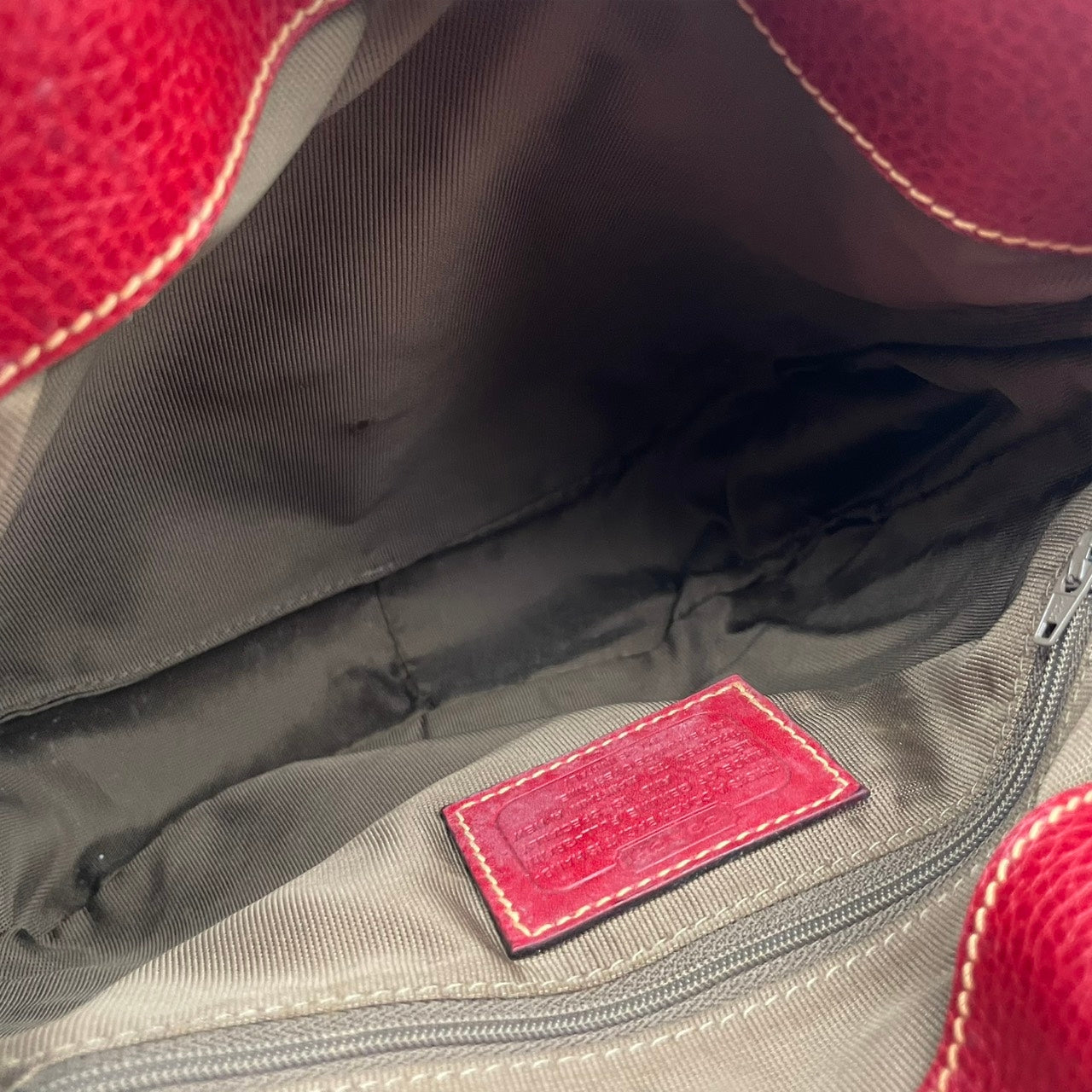 コーチ COACH シェリダン コレクション 本革 フルグレイン レザー ショルダーバッグ レッド 赤 ターンロック 肩掛け レディース 大容量 A4収納 イタリア製 ゴールド金具 牛革 正規品 人気 中古 U3