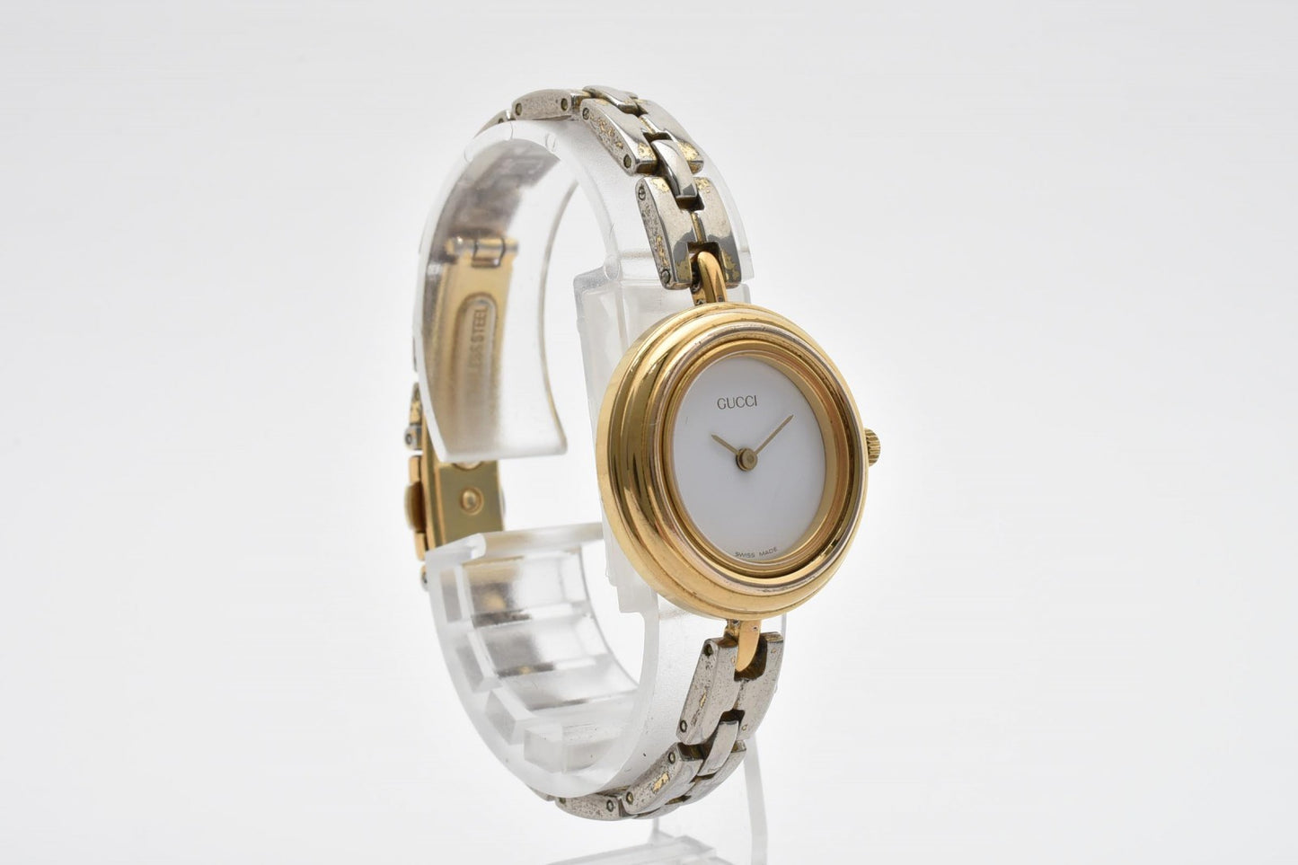 グッチ GUCCI 11/12.2 レディース腕時計 ホワイト文字盤 GP ゴールドメッキ ラウンドケース クォーツ ブレスレットモデル ヴィンテージ 1990年代