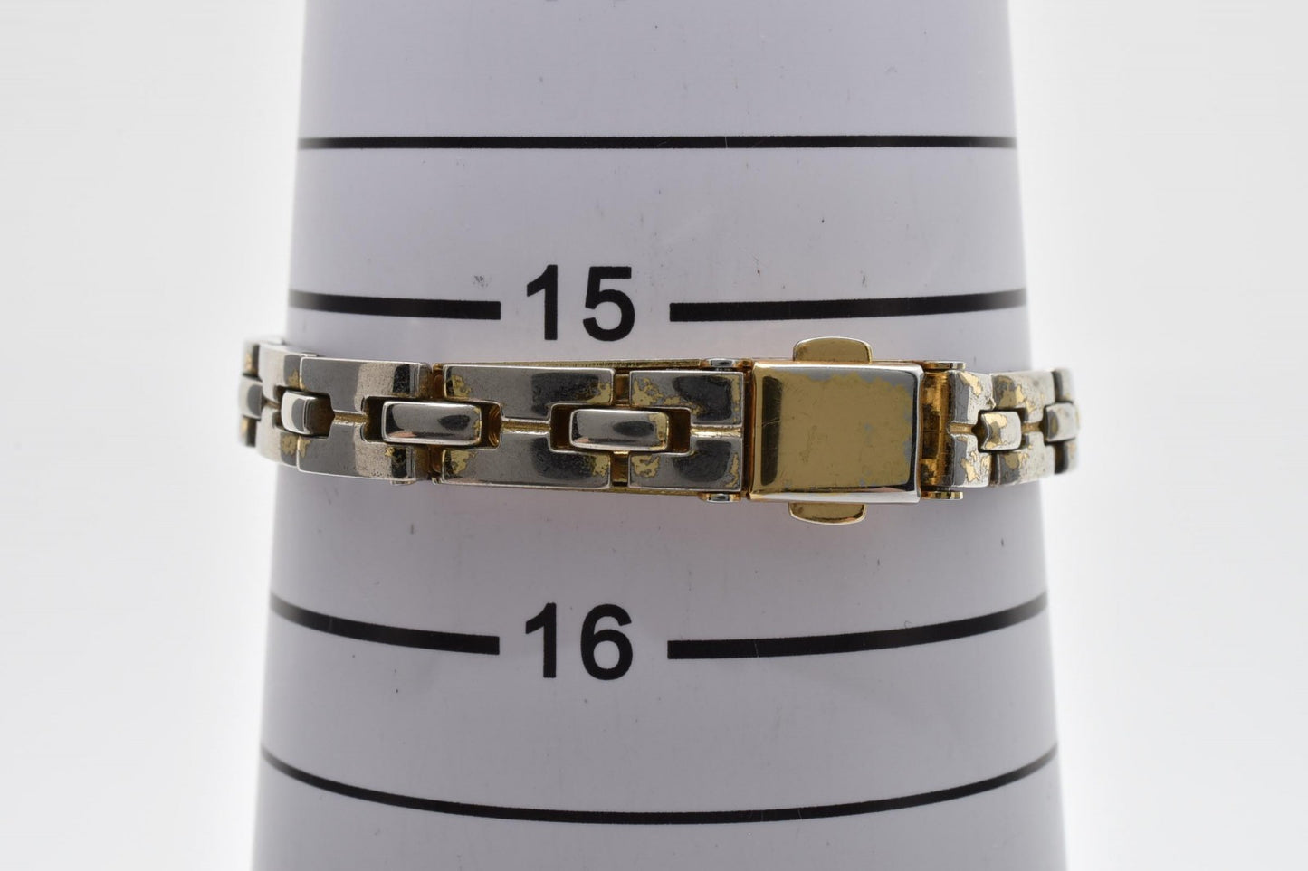 グッチ GUCCI 11/12.2 レディース腕時計 ホワイト文字盤 GP ゴールドメッキ ラウンドケース クォーツ ブレスレットモデル ヴィンテージ 1990年代