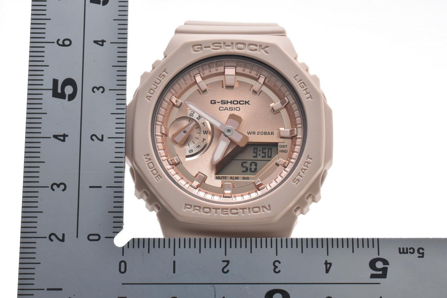 カシオ Casio G-SHOCK GMA-S2100 レディース腕時計 ミッドサイズ アナデジ ピンクゴールド文字盤 樹脂ケース 樹脂ベルト 耐衝撃構造 2020年代