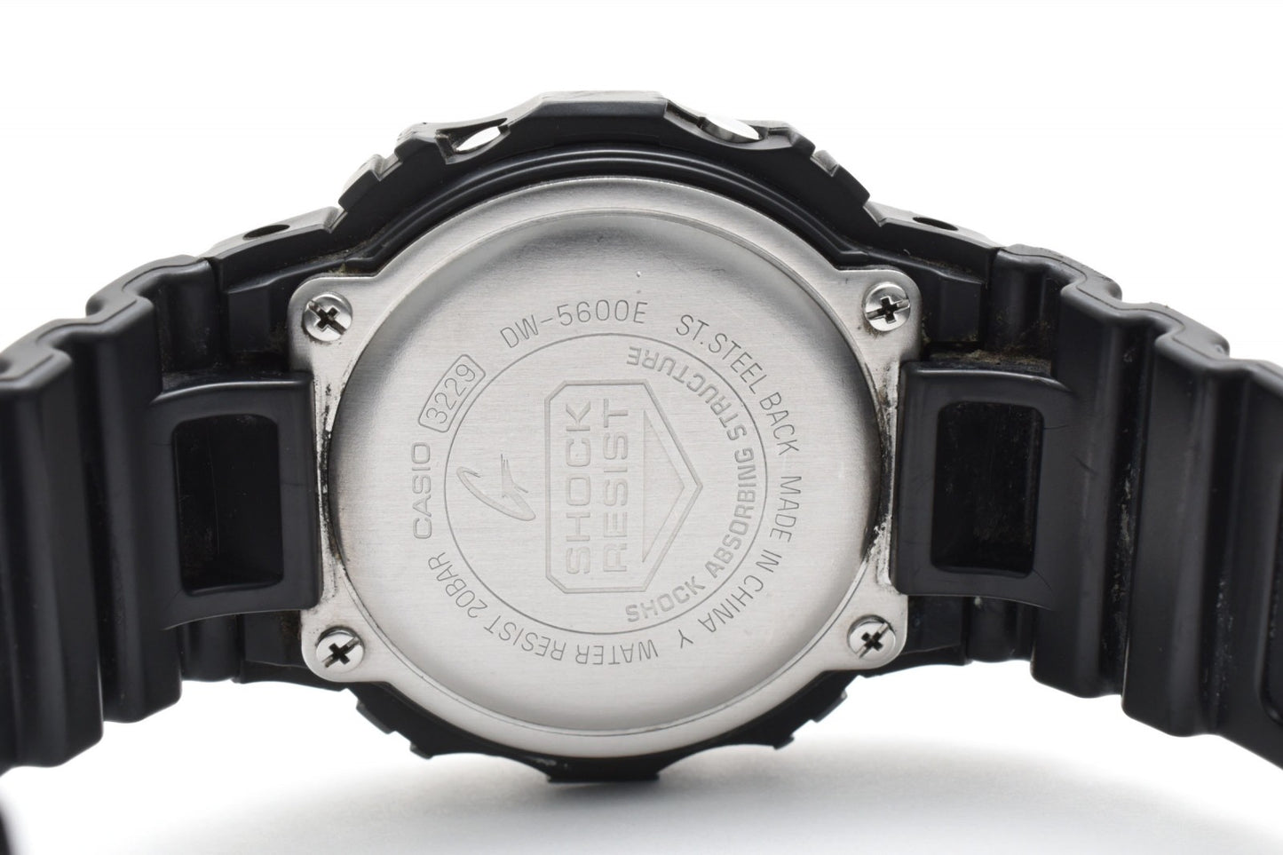 CASIO カシオ G-SHOCK DW-5600E デジタル クオーツ メンズ 腕時計 スクエア ブラック液晶 樹脂ケース 樹脂ベルト