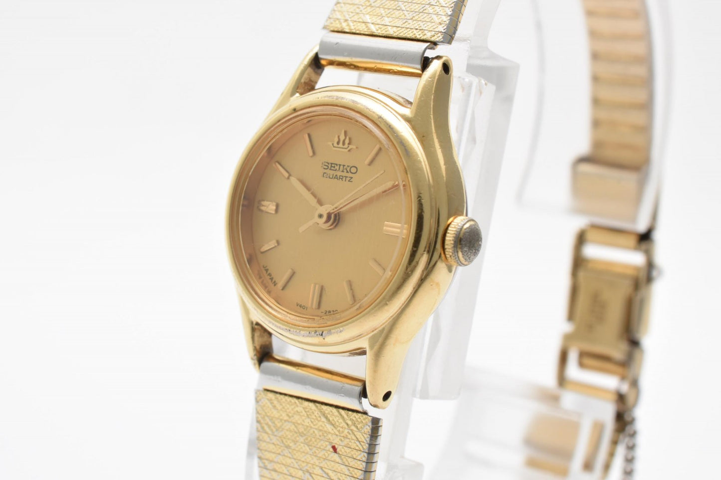 SEIKO セイコー V401-0920 クオーツ レディース 腕時計 ゴールド文字盤 ラウンドケース ステンレス エクスパンションブレス 1990年代