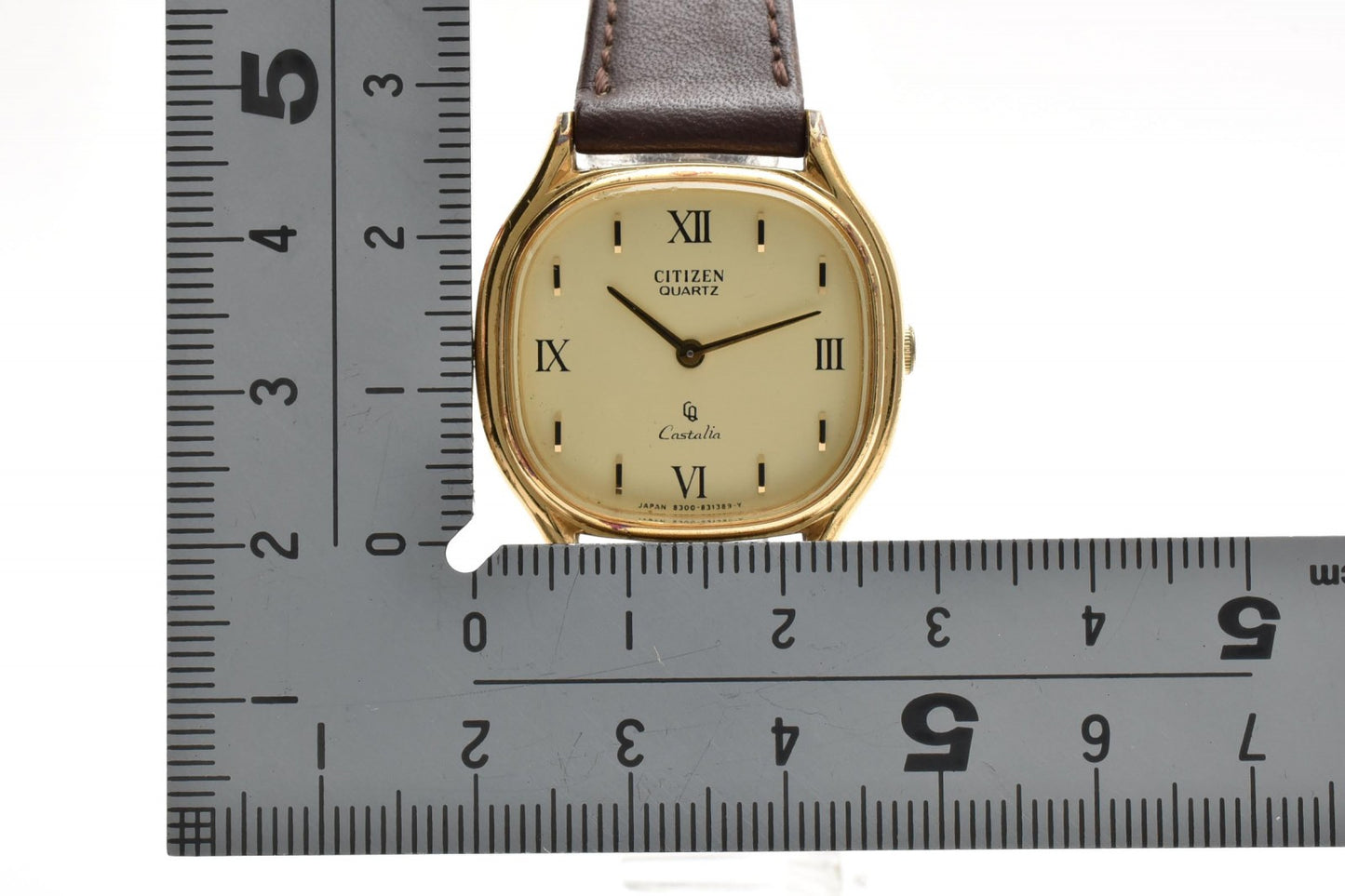 CITIZEN シチズン キャスタリア 4-831454 S クオーツ メンズ 腕時計 ゴールド文字盤 ローマンインデックス レザーベルト ドレスウォッチ 1980年代