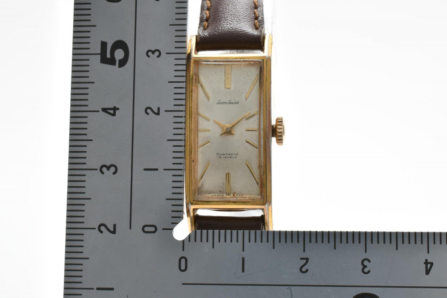 SEIKO セイコー 手巻き 腕時計 590 レディース ドレスウォッチ スクエア ゴールドカラー シルバー文字盤 レザーベルト ヴィンテージ