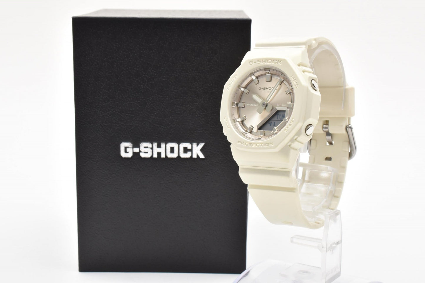 CASIO カシオ G-SHOCK GMA-P2100ST アナデジ 腕時計 ホワイト 八角形 オクタゴン 樹脂 メンズ 箱付