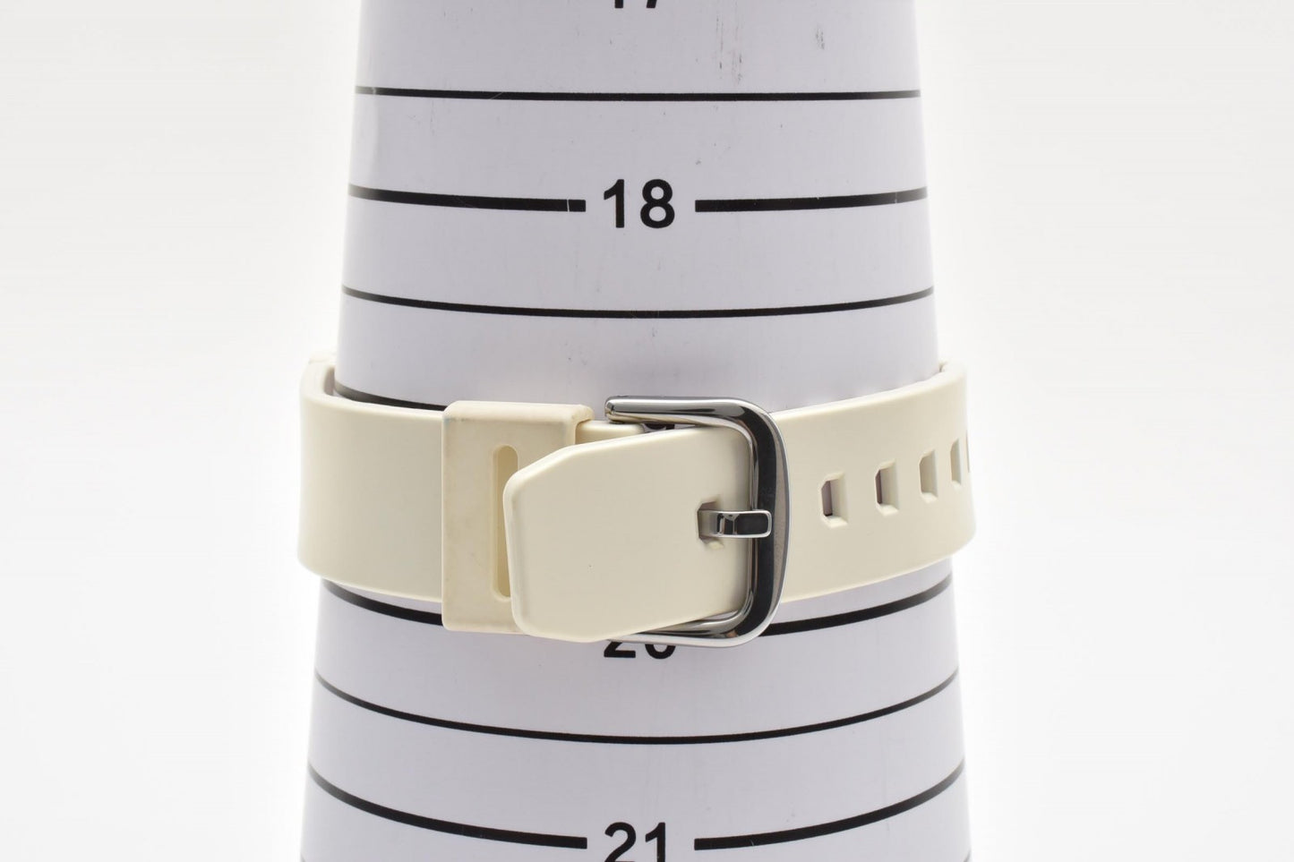 CASIO カシオ G-SHOCK GMA-P2100ST アナデジ 腕時計 ホワイト 八角形 オクタゴン 樹脂 メンズ 箱付