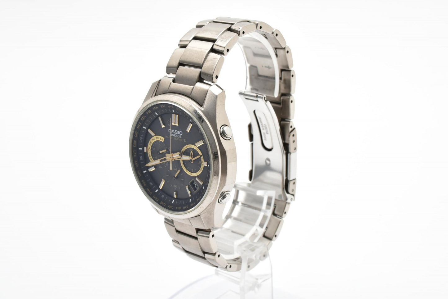カシオ CASIO LINEAGE LIW-M610TDS ソーラー電波 腕時計 ブラック文字盤 チタンケース チタンブレス メンズ