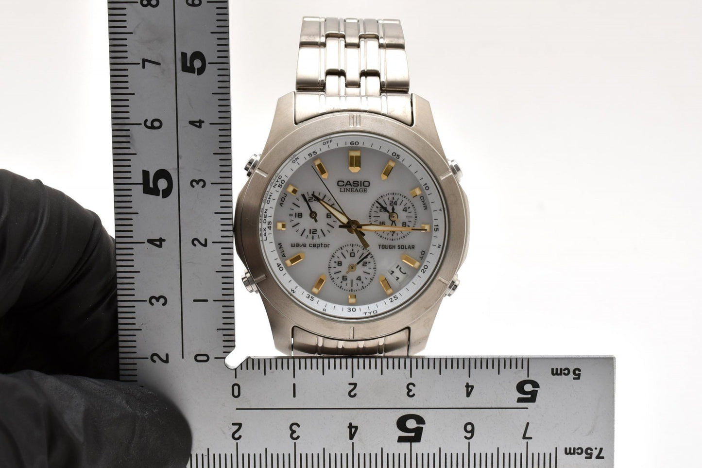 カシオ CASIO LINEAGE LIW-600 ソーラー電波 腕時計 ホワイト文字盤 チタンケース チタンブレス メンズ