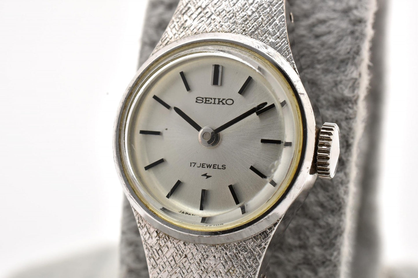 セイコー SEIKO 11-0710 クォーツ 腕時計 シルバー文字盤 ステンレススチール レディース ヴィンテージ