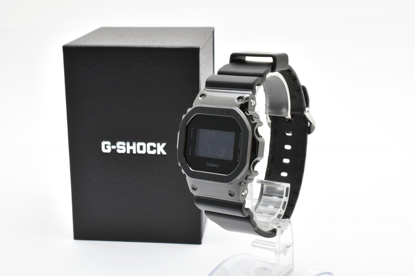 カシオ CASIO G-SHOCK GM-5600B クォーツ デジタル 腕時計 ブラック文字盤 ステンレスベゼル レジンベルト メンズ