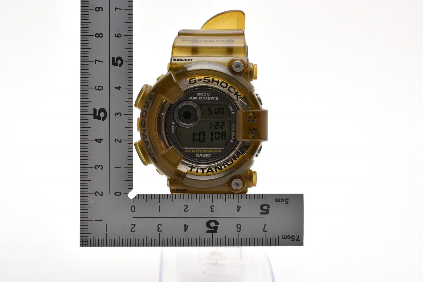 カシオ CASIO G-SHOCK FROGMAN DW-8200 クォーツ デジタル 腕時計 チタンケース グレー液晶 レジンベルト メンズ