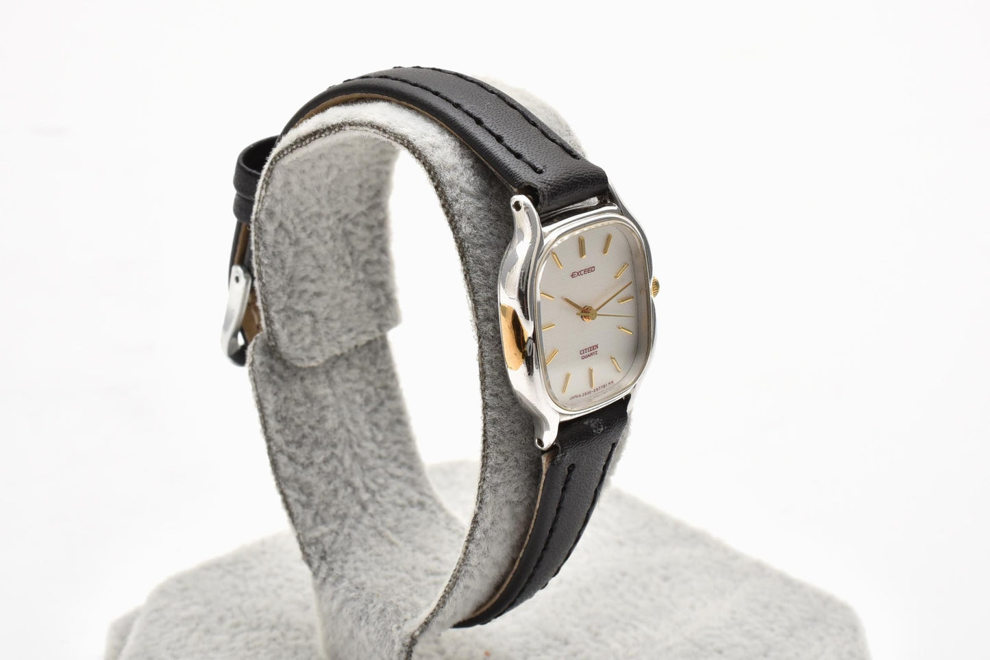 シチズン Citizen エクシード 2930-294599 クォーツ 腕時計 ホワイト文字盤 スクエアケース レザーストラップ レディース