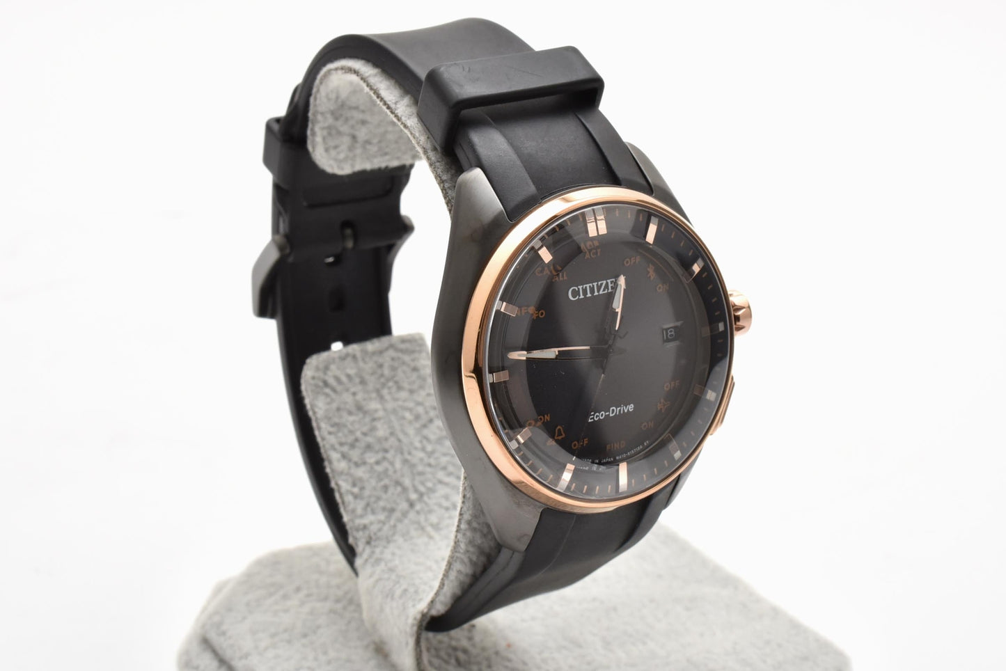 シチズン Citizen エコ・ドライブ W140-S114195 ソーラー 腕時計 ブラック文字盤 チタンケース レジンベルト メンズ