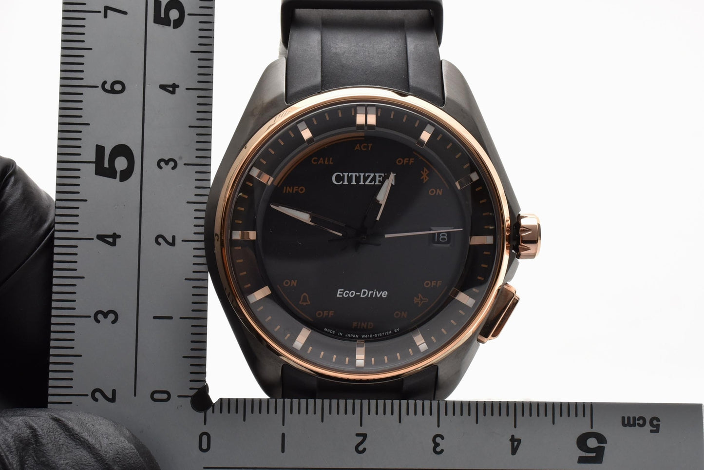 シチズン Citizen エコ・ドライブ W140-S114195 ソーラー 腕時計 ブラック文字盤 チタンケース レジンベルト メンズ