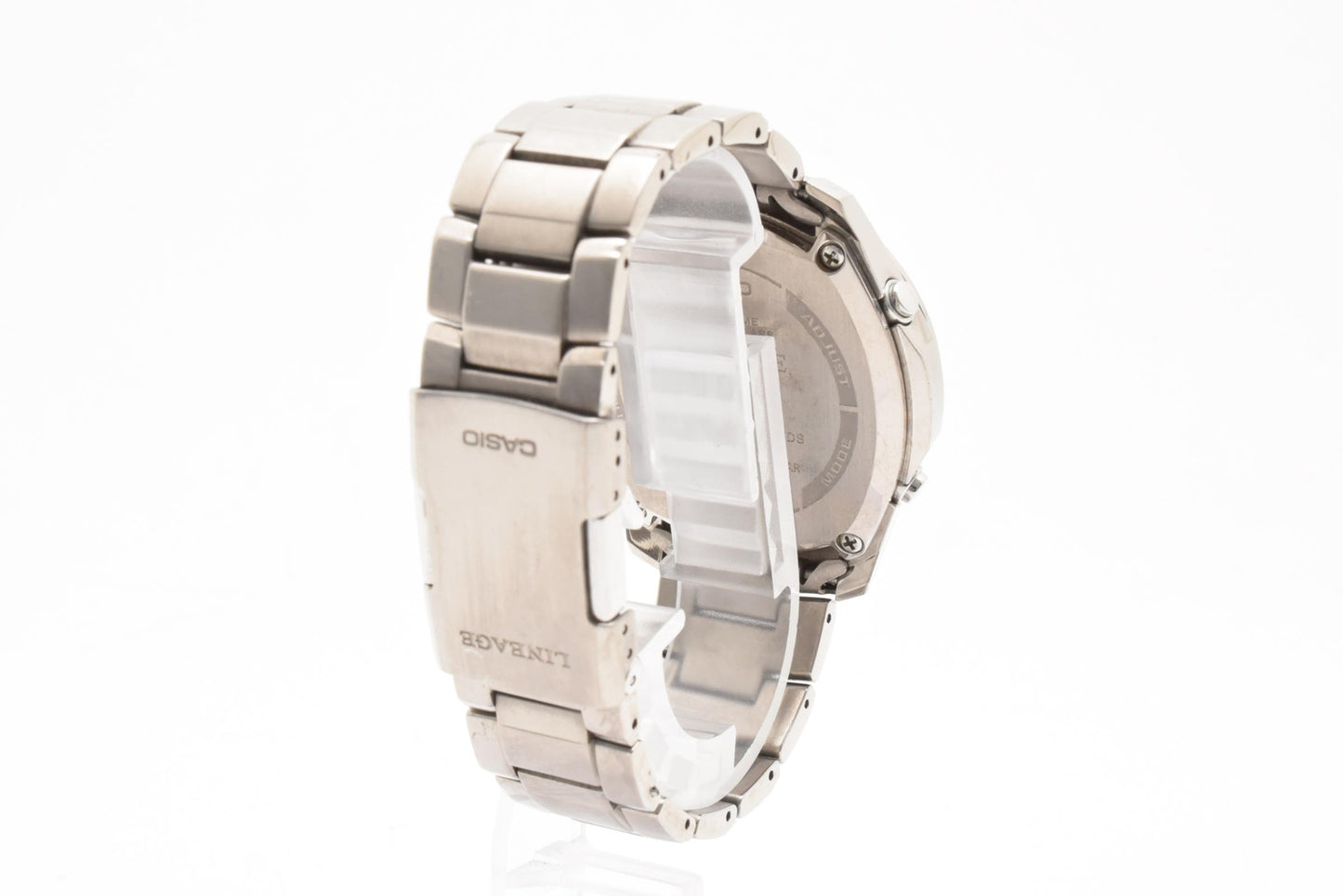 カシオ CASIO LINEAGE LIW-M610TDS 電波ソーラー 腕時計 リニエージ ブラック文字盤 チタン チタンブレス メンズ