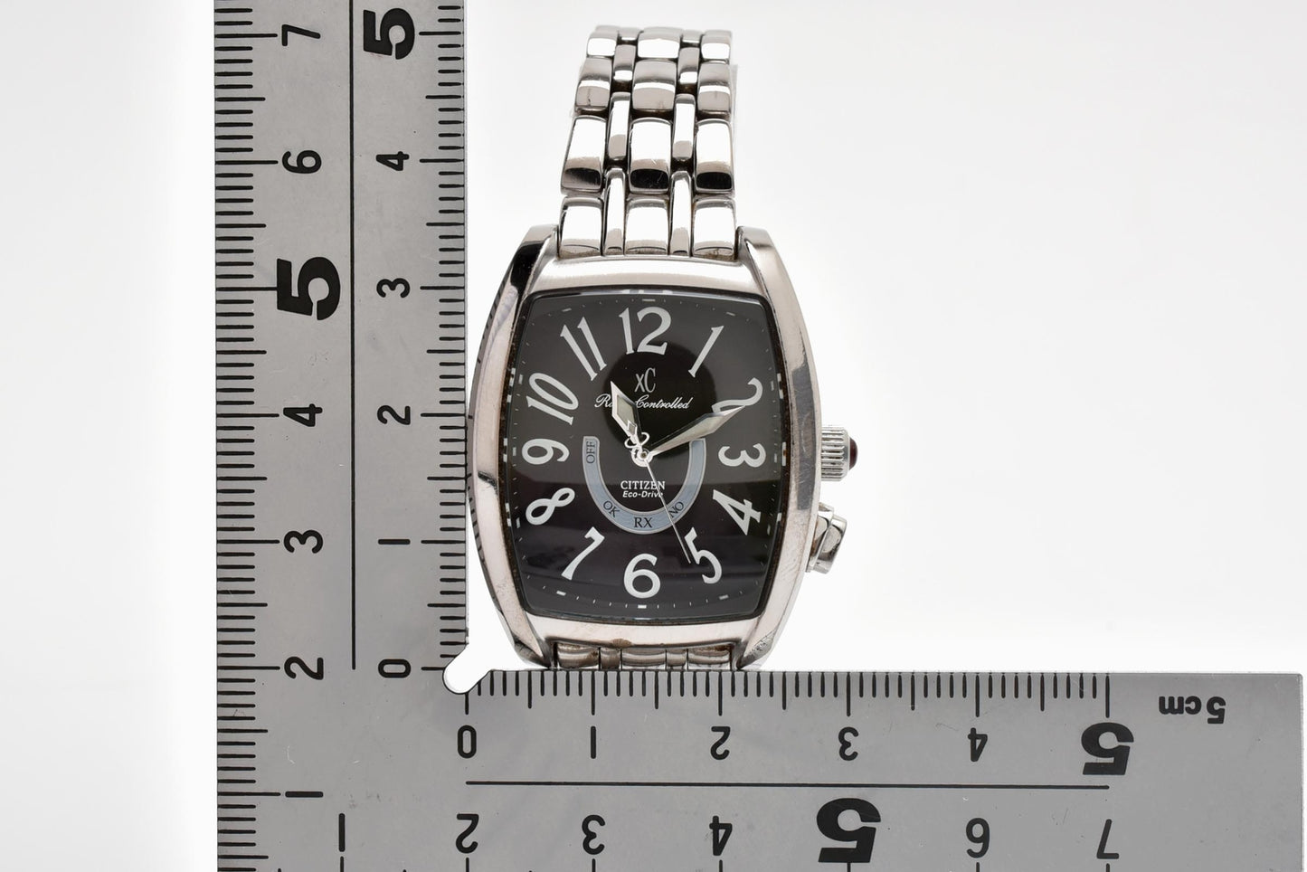 シチズン CITIZEN xC H330-T007872 電波ソーラー 腕時計 ブラック文字盤 トノー ステンレス ユニセックス