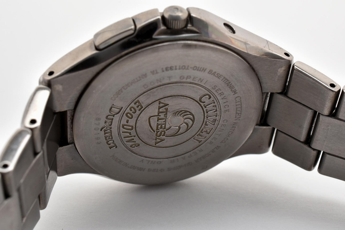 シチズン CITIZEN アテッサ H110-T011331 エコ・ドライブ ソーラー 腕時計 ホワイト文字盤 チタン メンズ