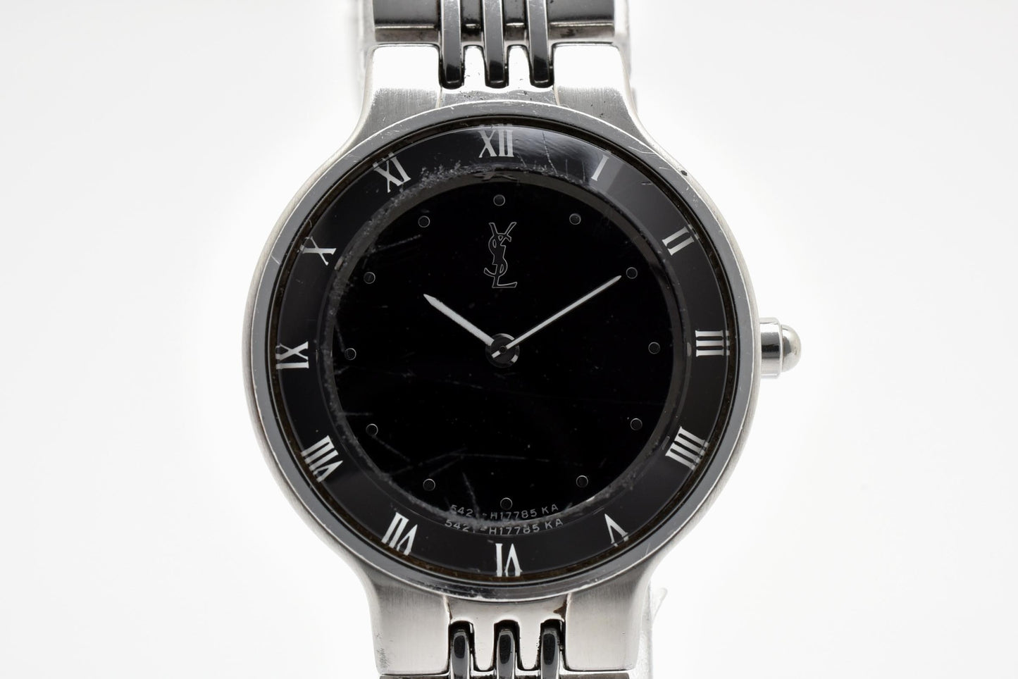 Yves Saint Laurent イヴ・サンローラン 5421-H10058Y クォーツ 腕時計 ブラック文字盤 YSLロゴ カサンドラ ステンレス レディース ドレスウォッチ