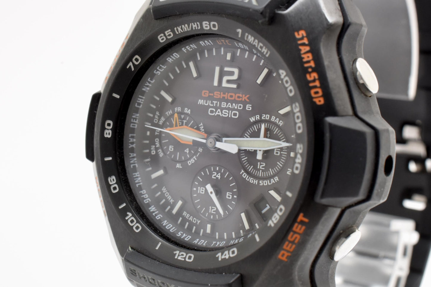 カシオ CASIO G-SHOCK GW-2000B 電波ソーラー 腕時計 ブラック文字盤 アナログ シリコンベルト メンズ