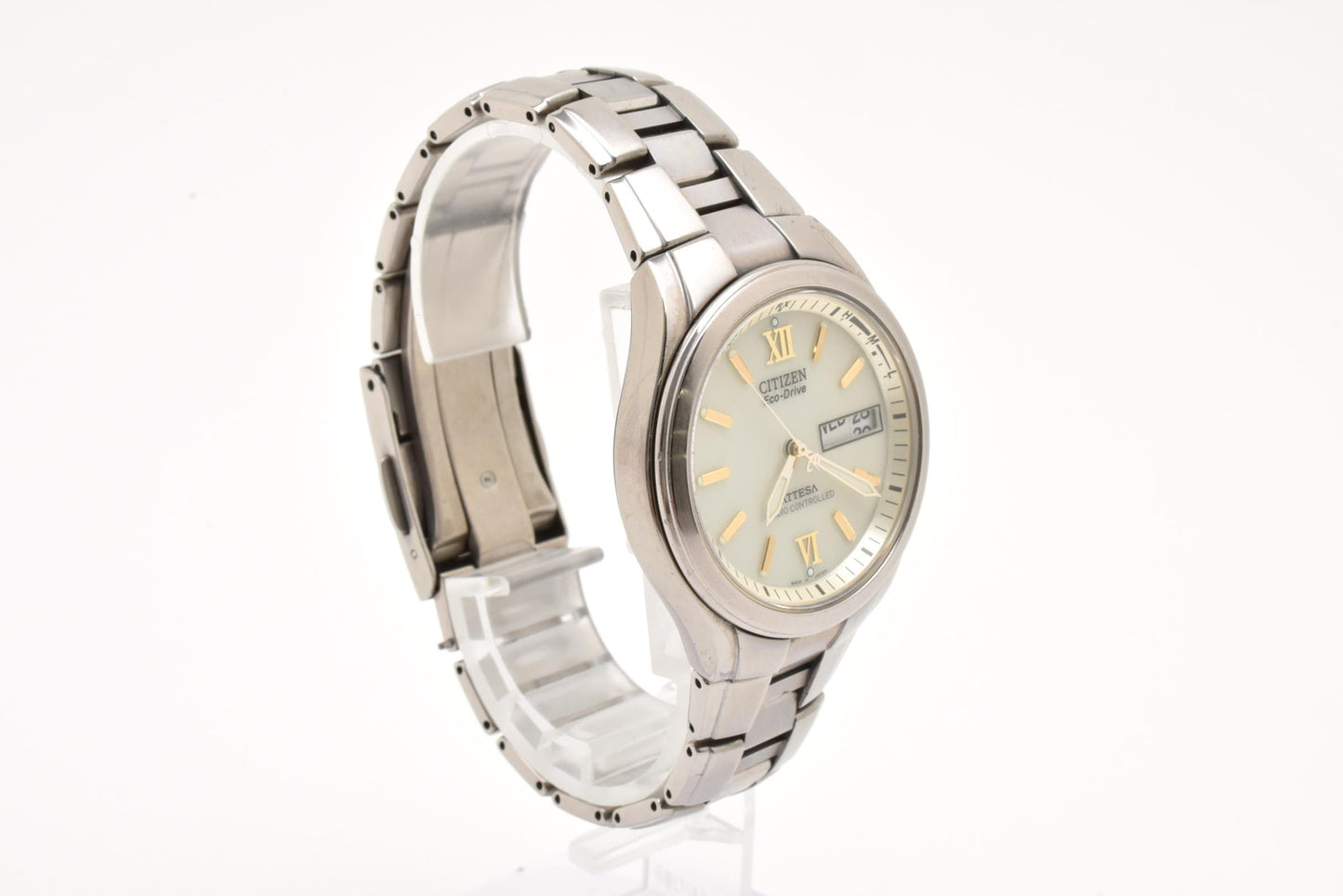 シチズン CITIZEN アテッサ H100-T010431 エコ・ドライブ 電波ソーラー チタン メンズ 腕時計 デイデイト