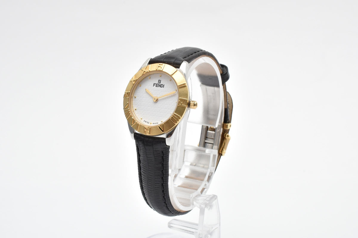 FENDI フェンディ Orologi オロロジ 040-2000L-823 レディース クォーツ 腕時計 ホワイト文字盤 GP ゴールドプレート レザーストラップ 25.8mm ヴィンテージ