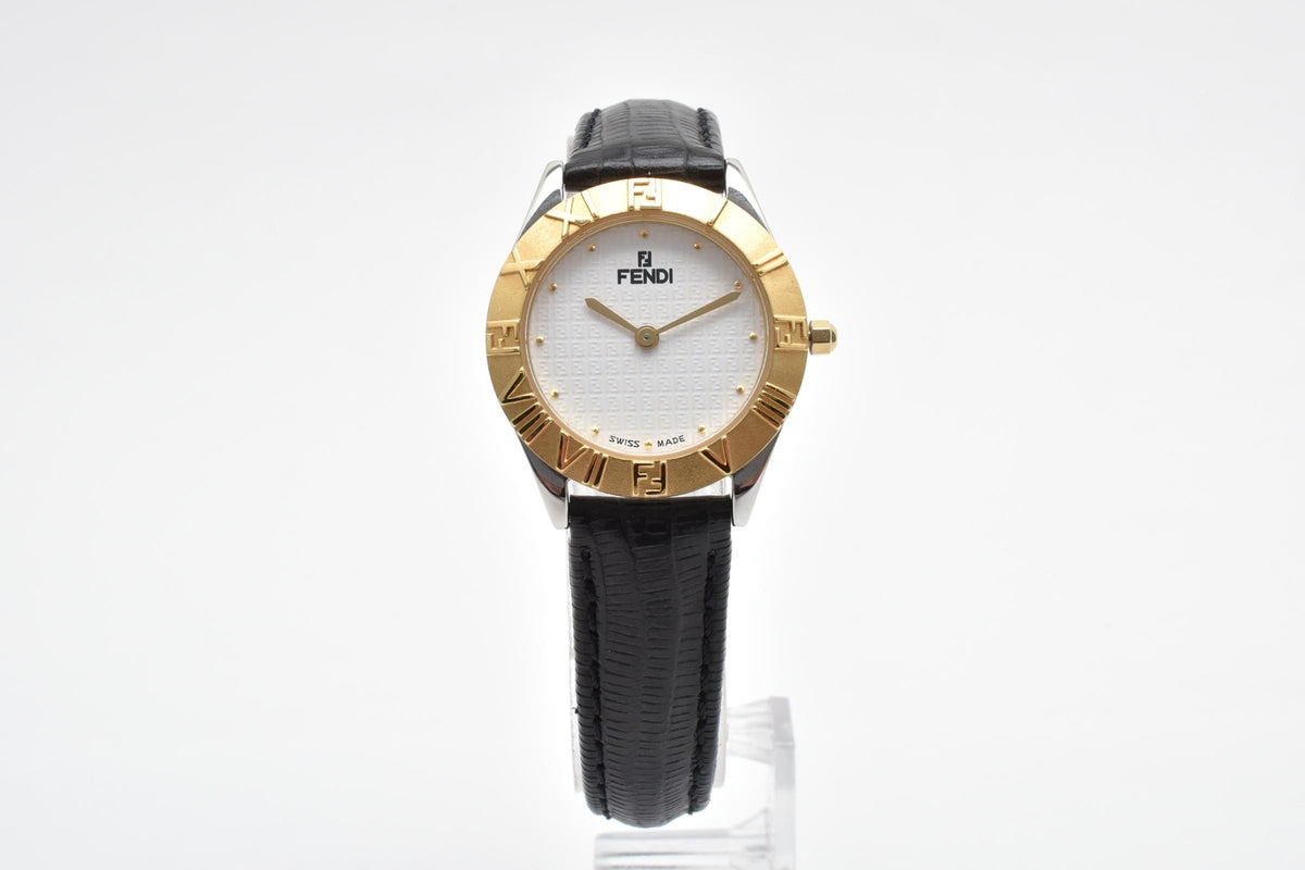 FENDI フェンディ Orologi オロロジ 040-2000L-823 レディース クォーツ 腕時計 ホワイト文字盤 GP ゴールドプレート レザーストラップ 25.8mm ヴィンテージ