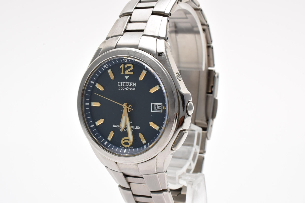 CITIZEN シチズン ATTESA アテッサ H410-T003788 メンズ エコ・ドライブ 電波ソーラー 腕時計 ネイビー文字盤 デイト チタン 38mm