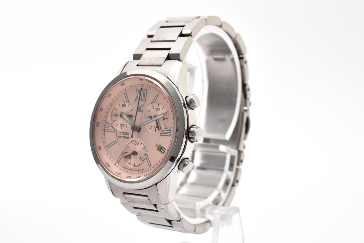 CITIZEN シチズン xC クロスシー F500-T002382 レディース クォーツ クロノグラフ 腕時計 ピンクゴールドカラー文字盤 デイト ステンレス 31mm